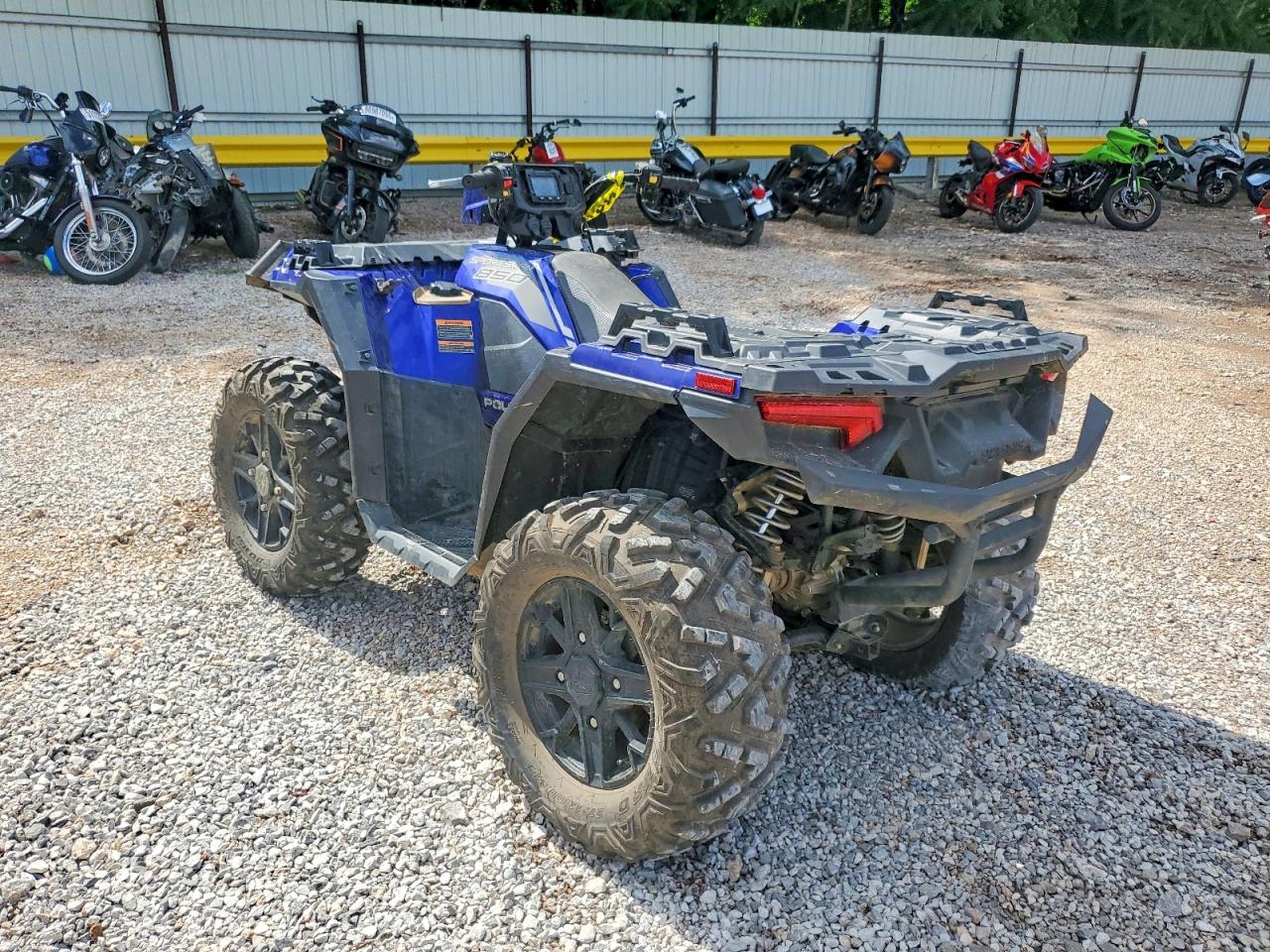 Polaris Atv