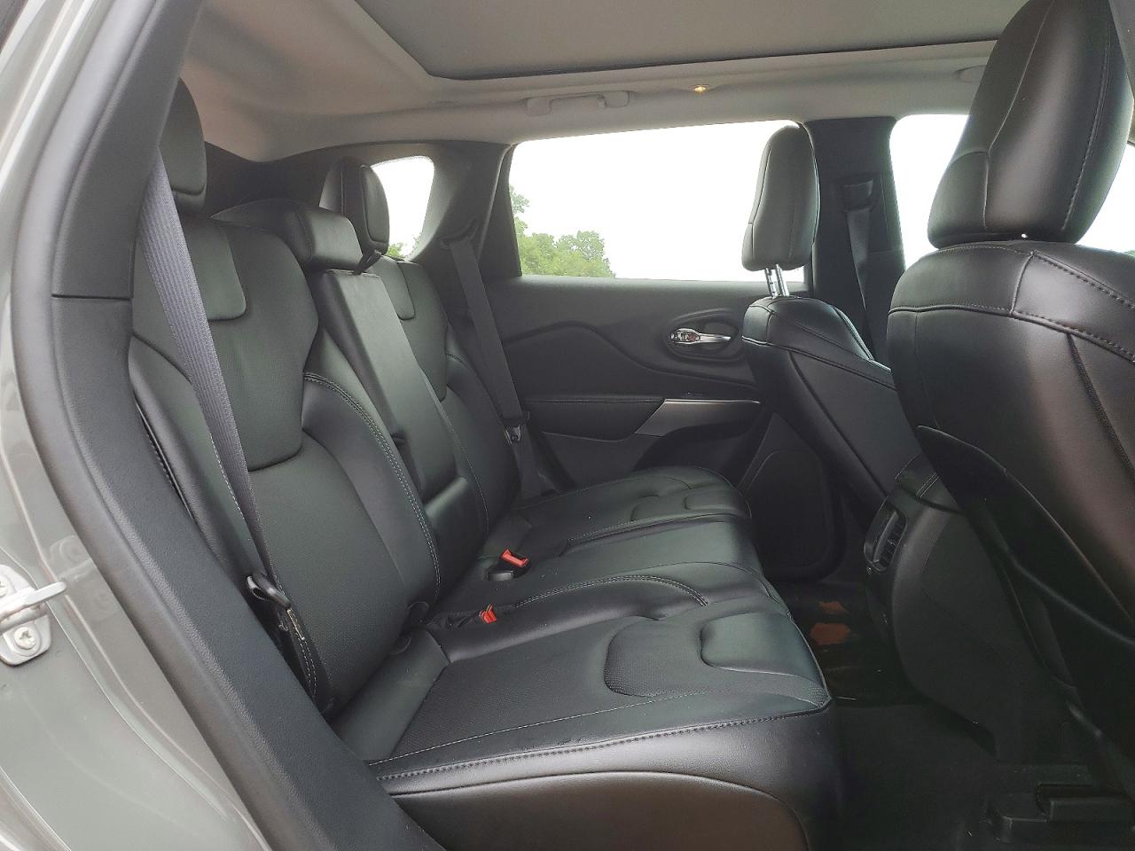Jeep Grand Cherokee Latitude Lux