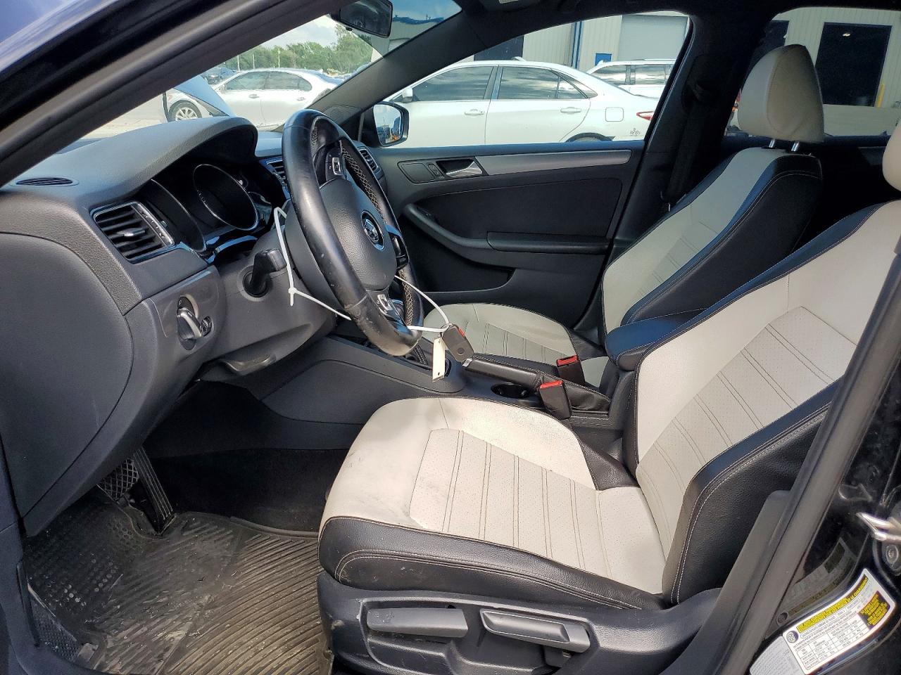 Volkswagen Jetta Sport
