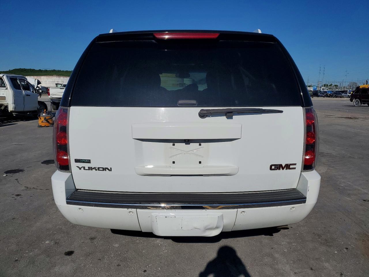 GMC Yukon Denali