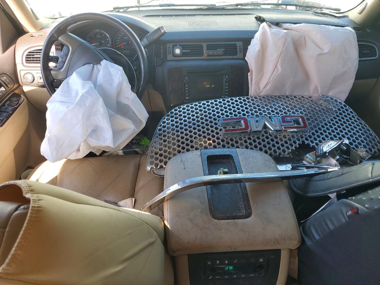 GMC Yukon Denali