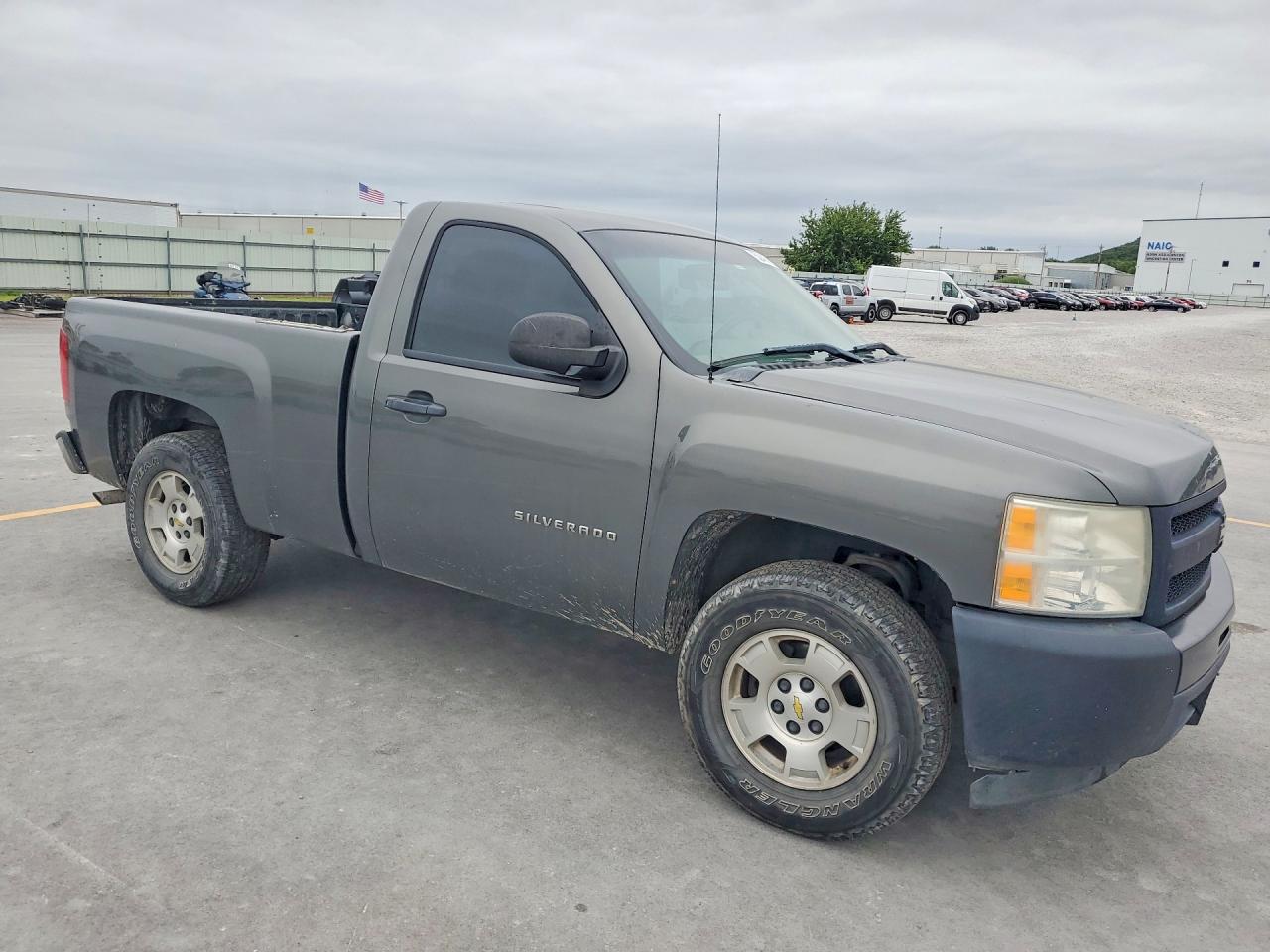 Chevrolet Silverado C1500
