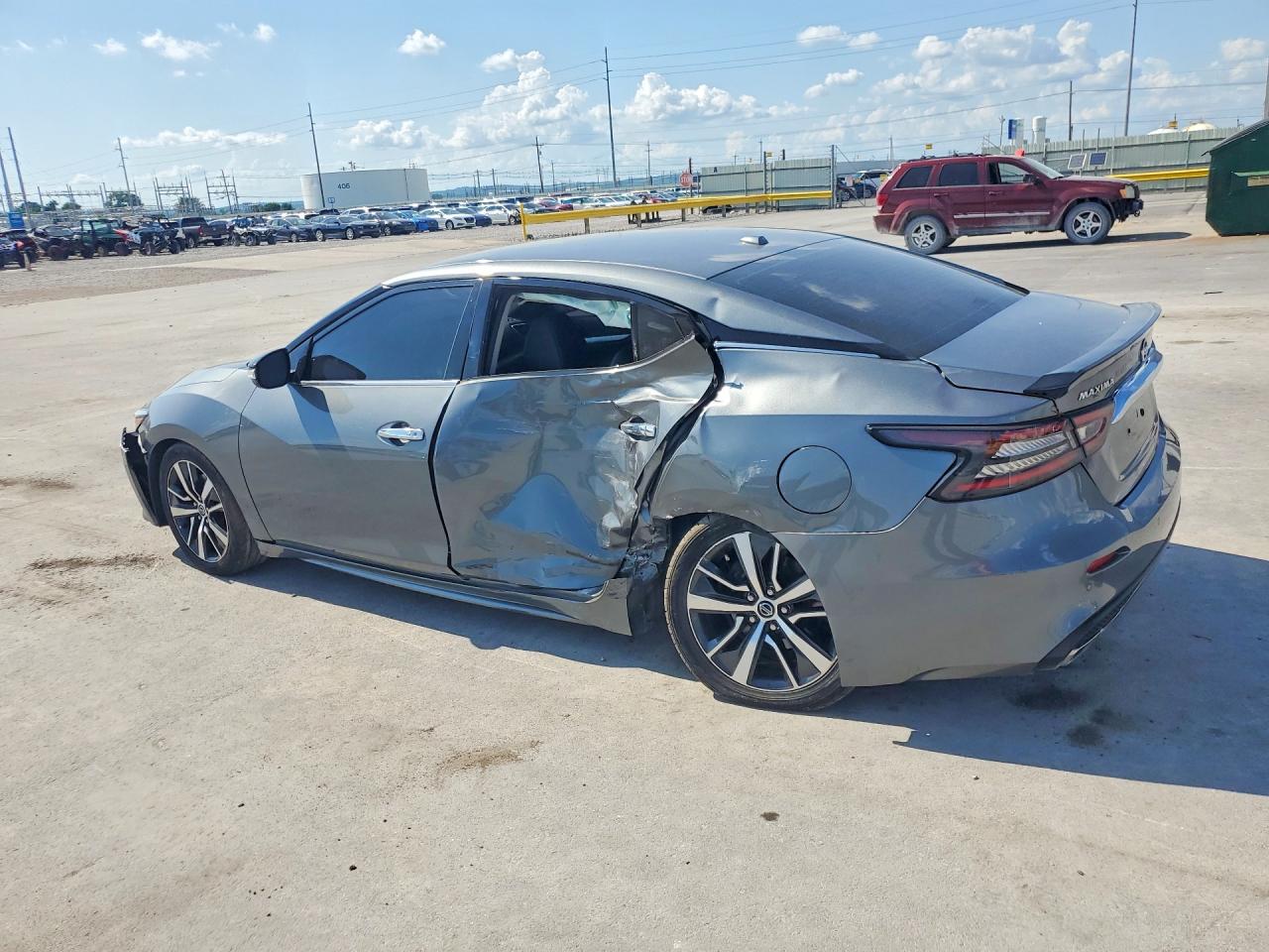 Nissan Maxima Sv