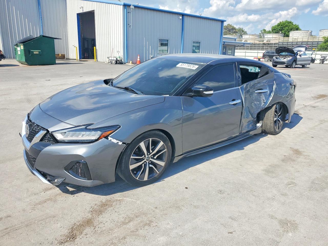 Salvage Nissan Maxima Image