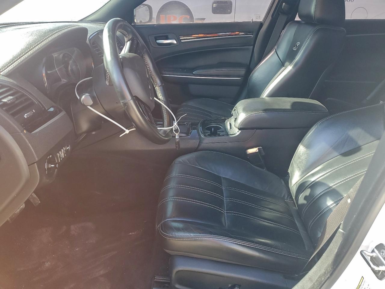 Chrysler 300 S