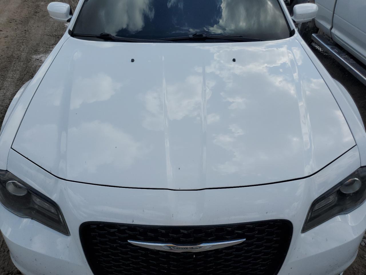 Chrysler 300 S