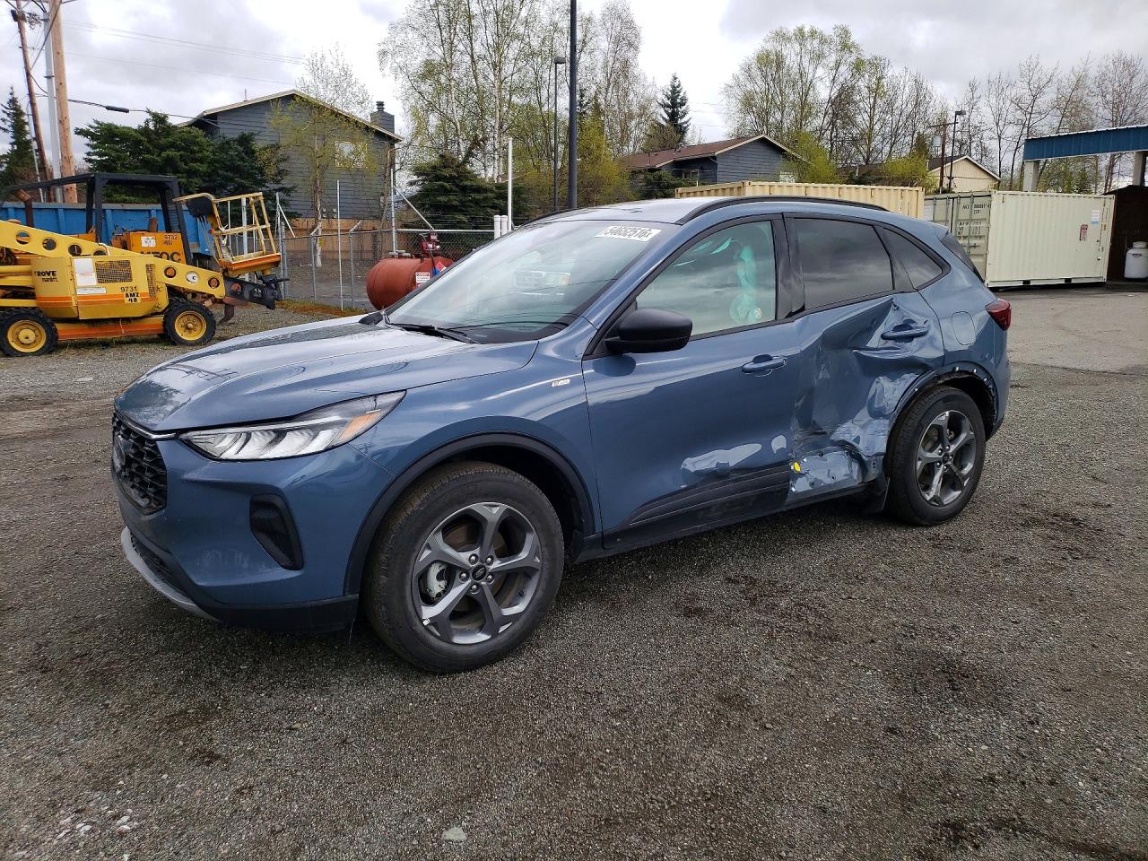 Salvage Ford Escape Image