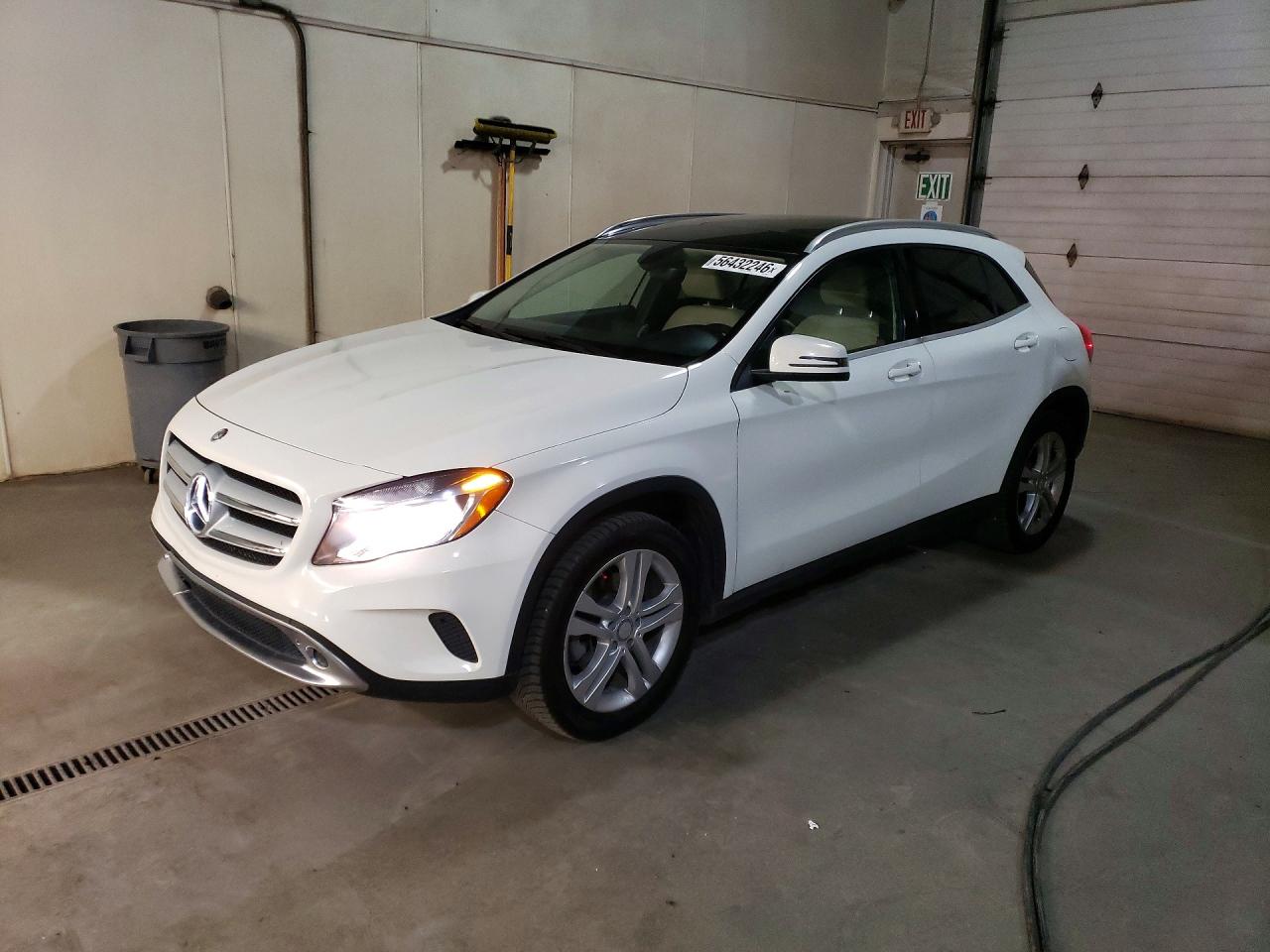 Salvage Mercedes-Benz GLA Image