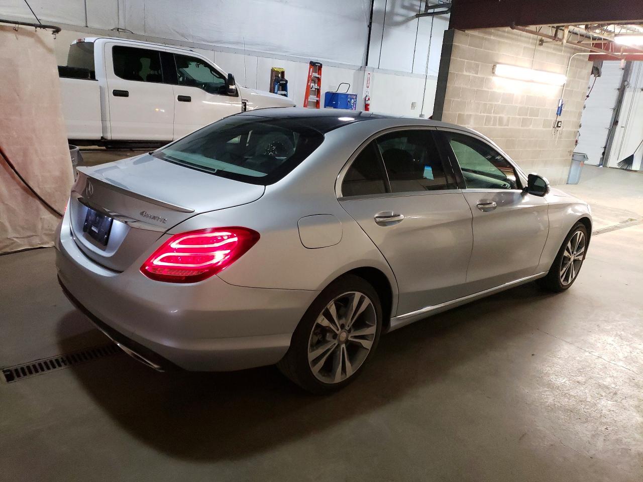 Mercedes-Benz C-Class 300 4matic