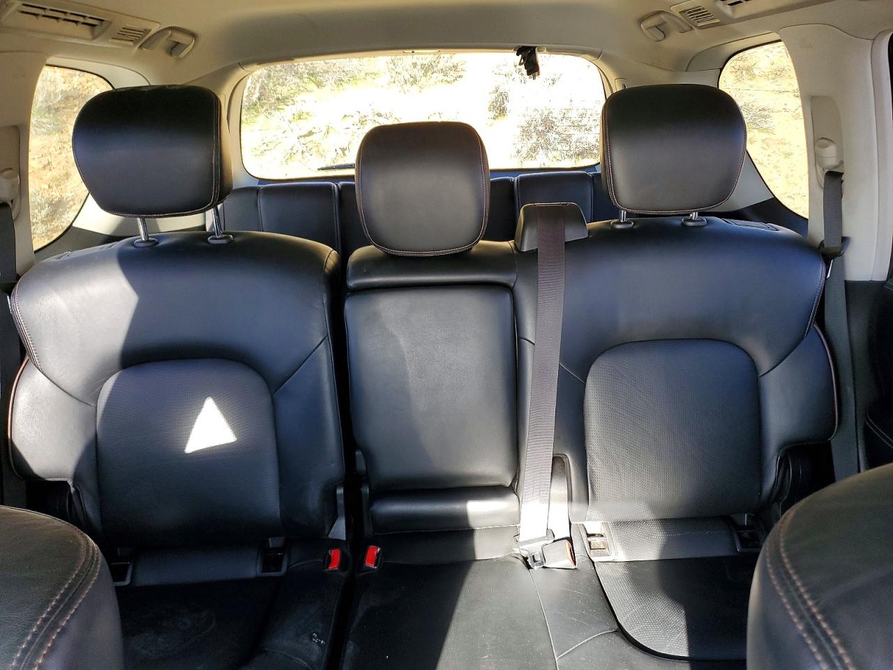 Nissan Armada Sl