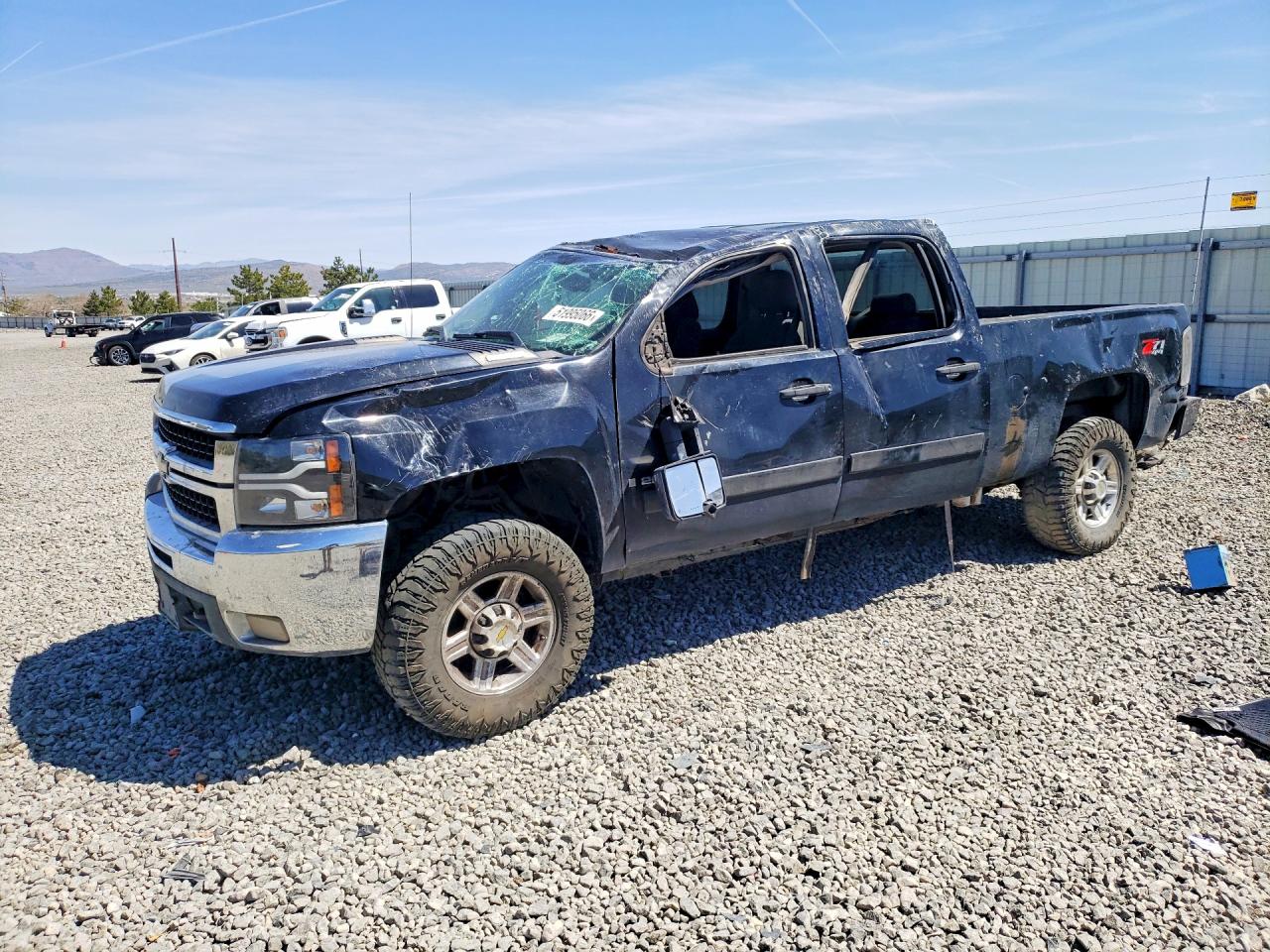 Salvage Chevrolet Silverado Image