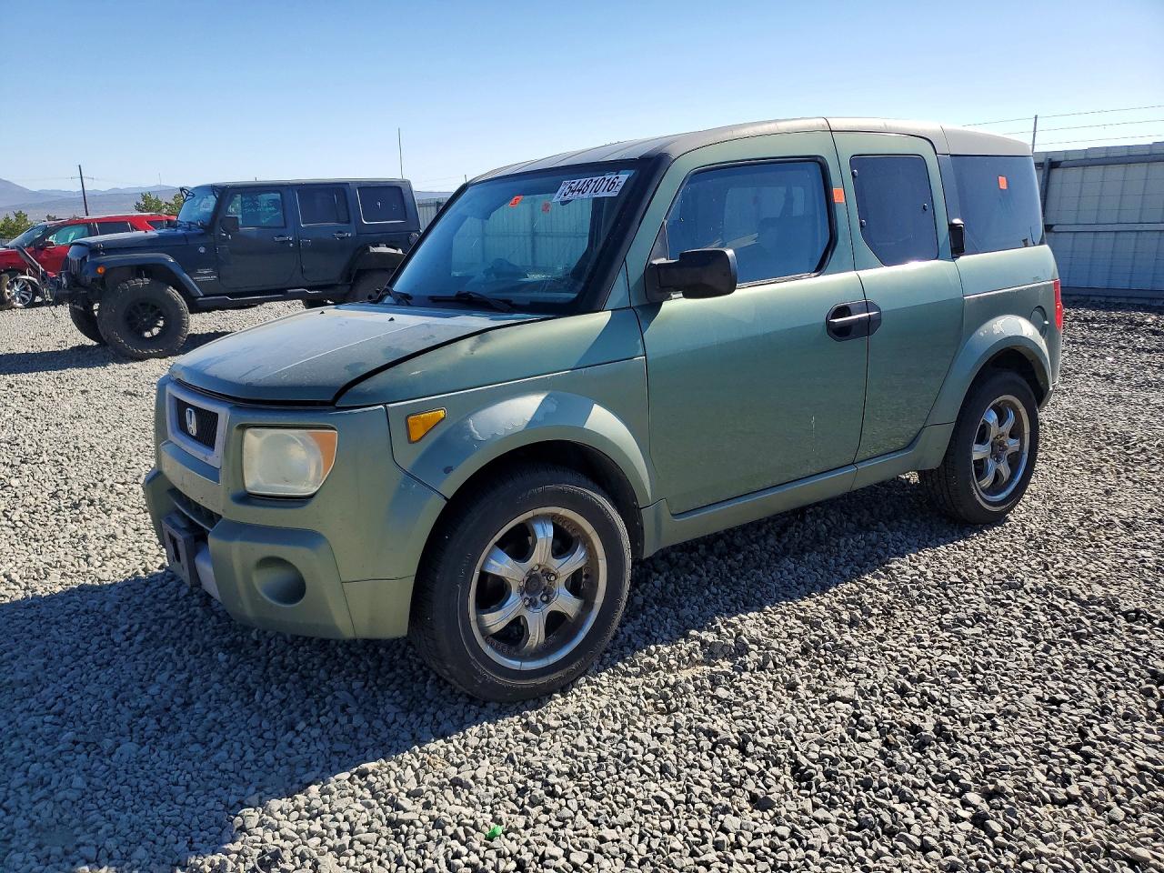 Salvage Honda Element Image