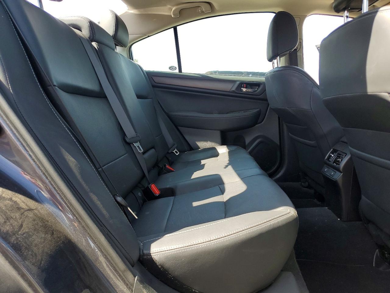 Subaru Legacy 2.5i Limited
