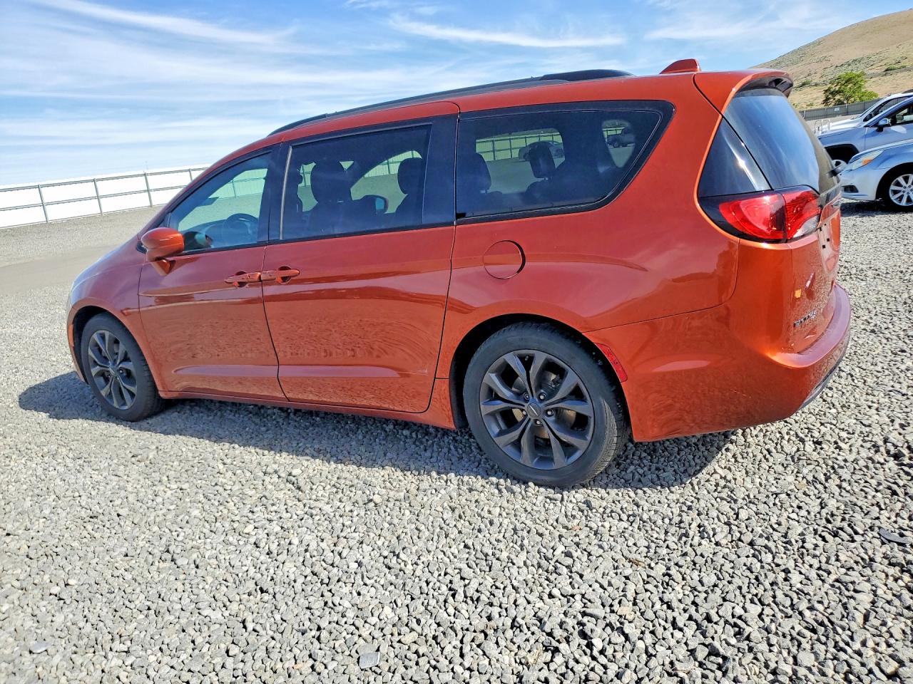 Chrysler Pacifica Touring L Plus