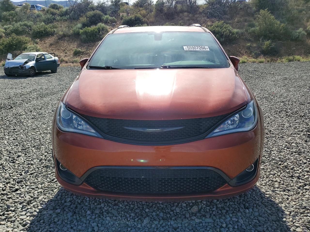 Chrysler Pacifica Touring L Plus
