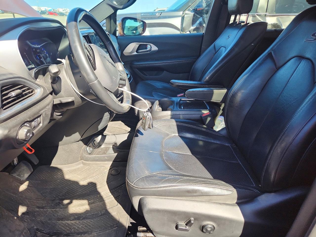 Chrysler Pacifica Touring L Plus