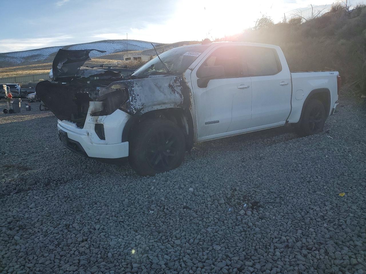 Salvage GMC Sierra Image