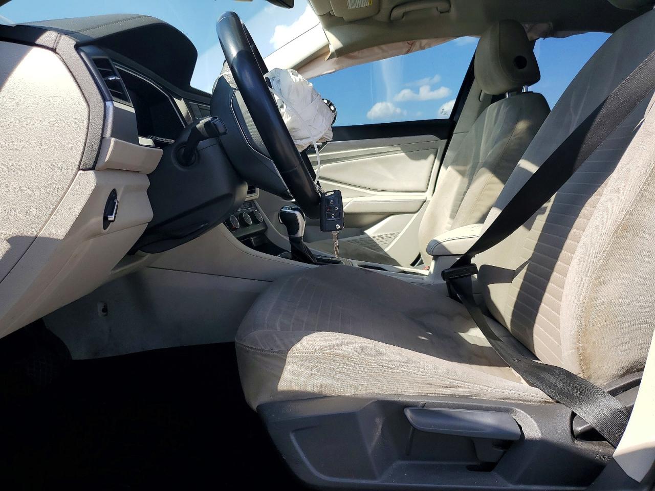 Volkswagen Jetta S