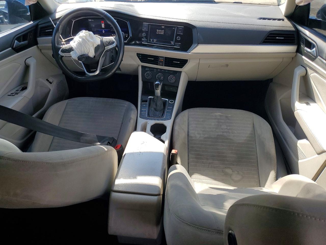 Volkswagen Jetta S