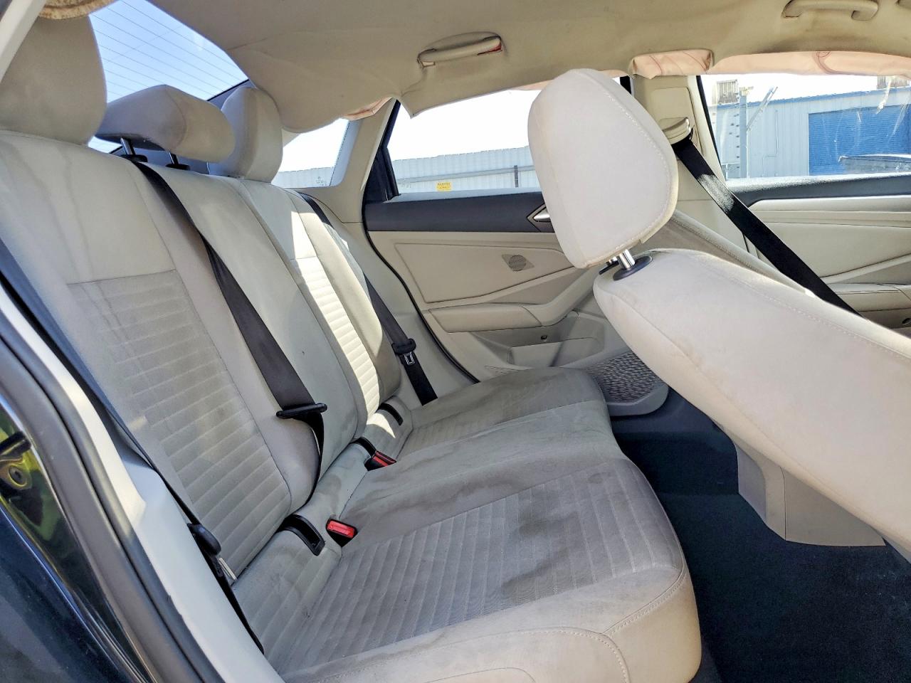 Volkswagen Jetta S