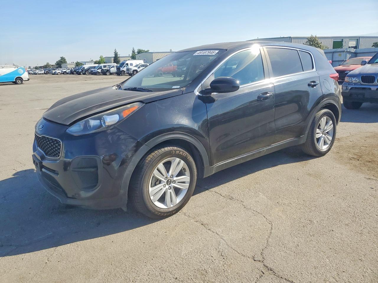 Salvage Kia Sportage Image