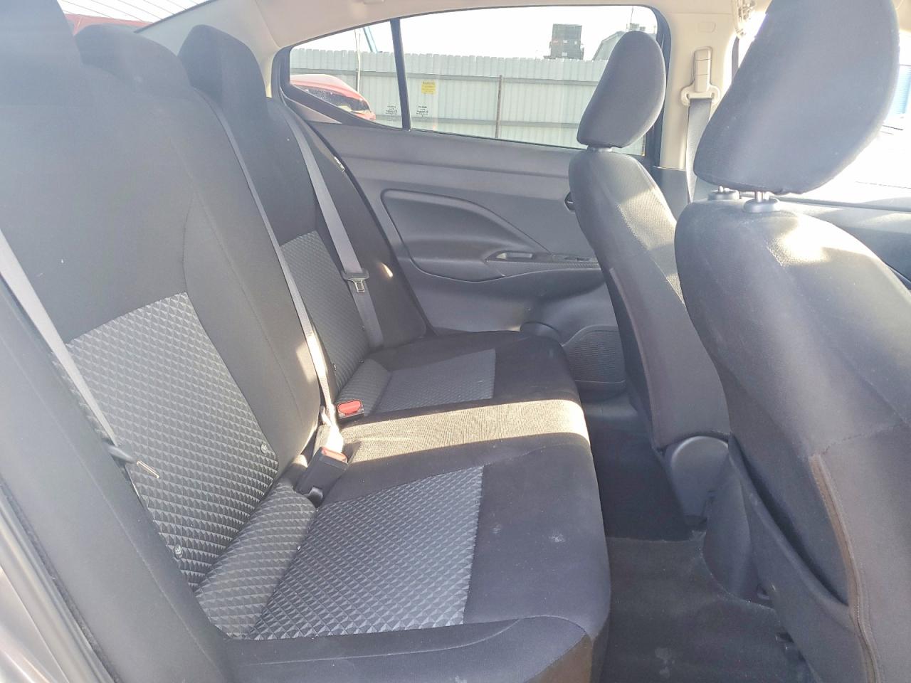 Nissan Versa S