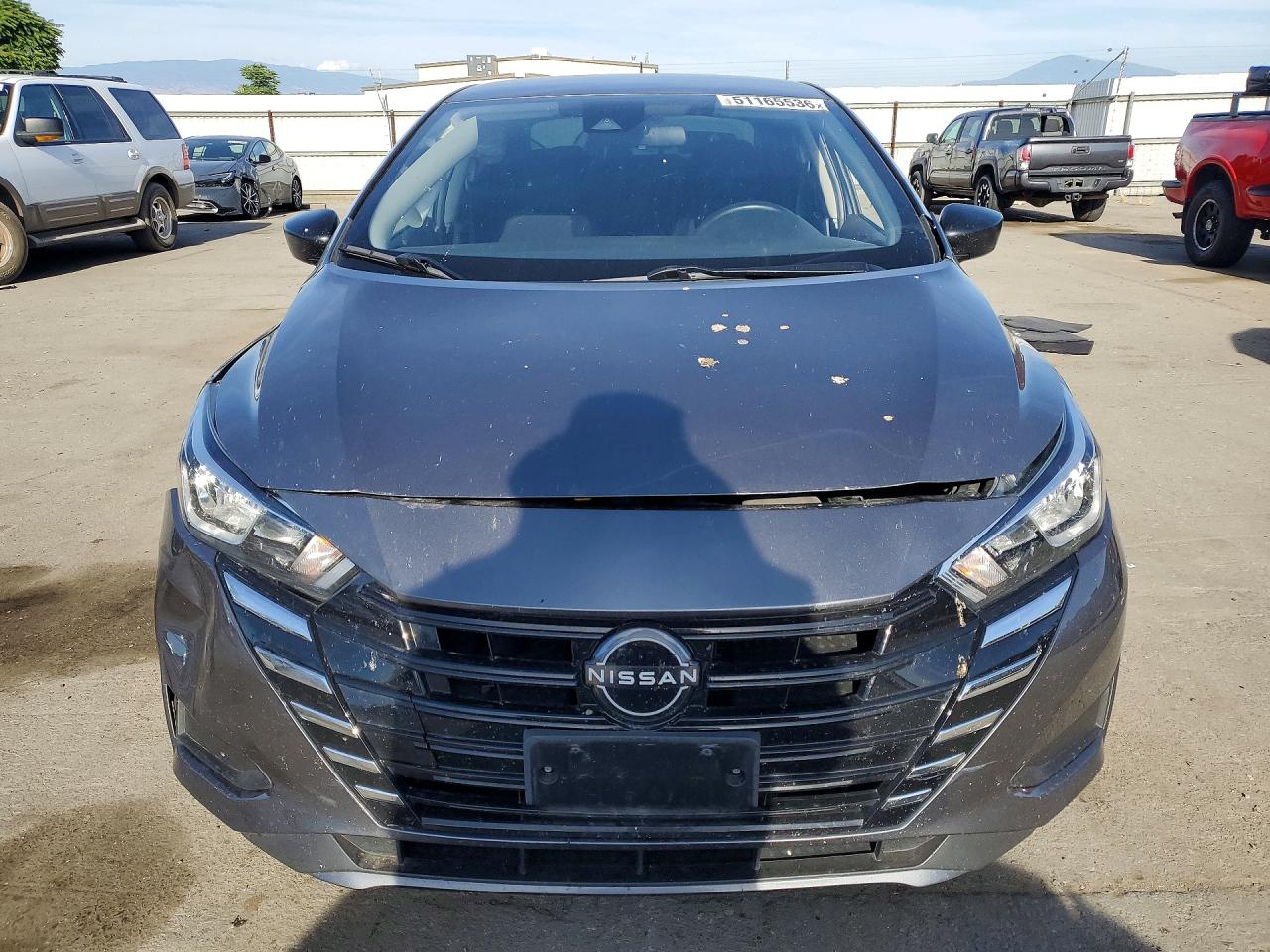 Nissan Versa S