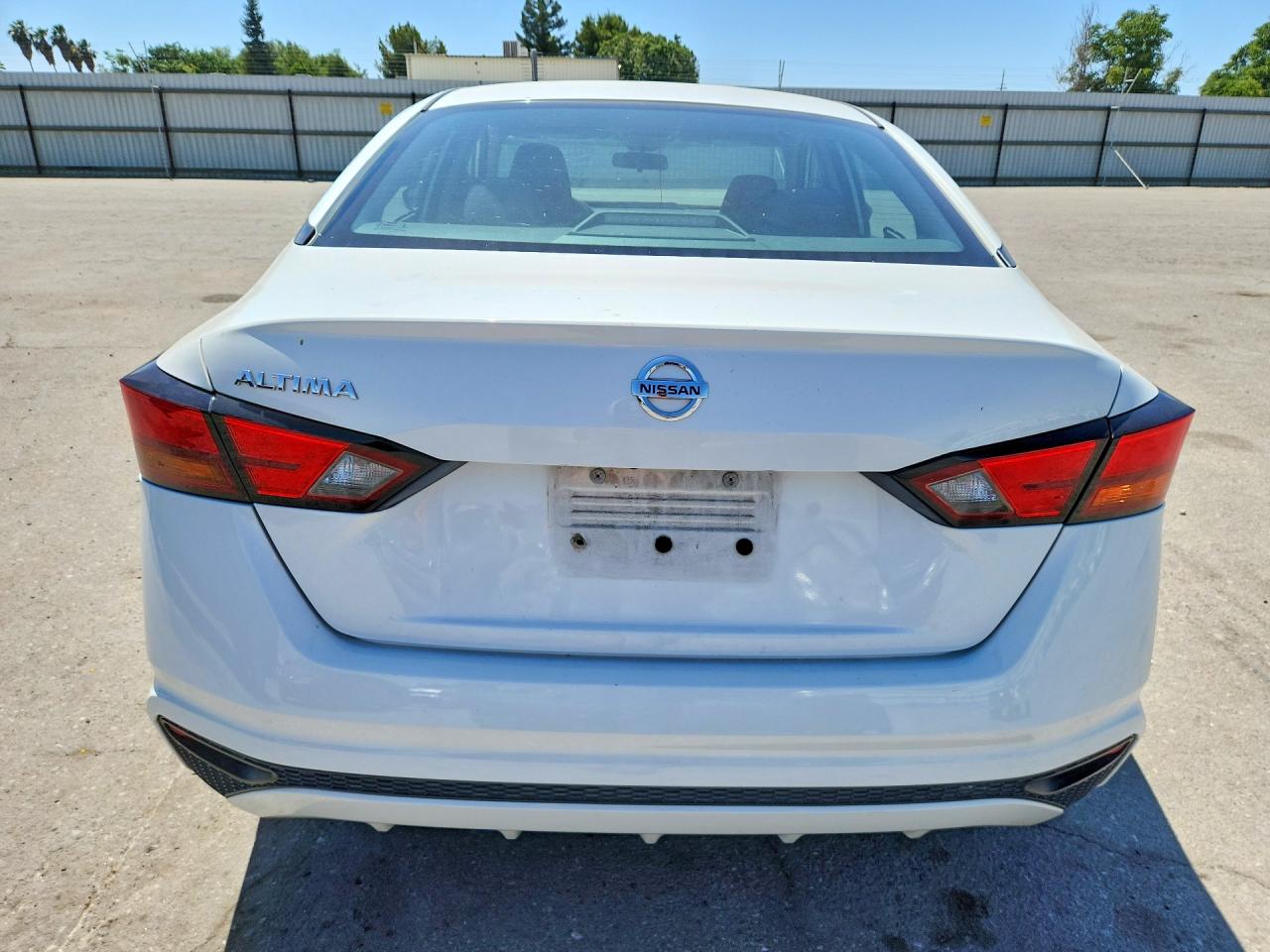 Nissan Altima S