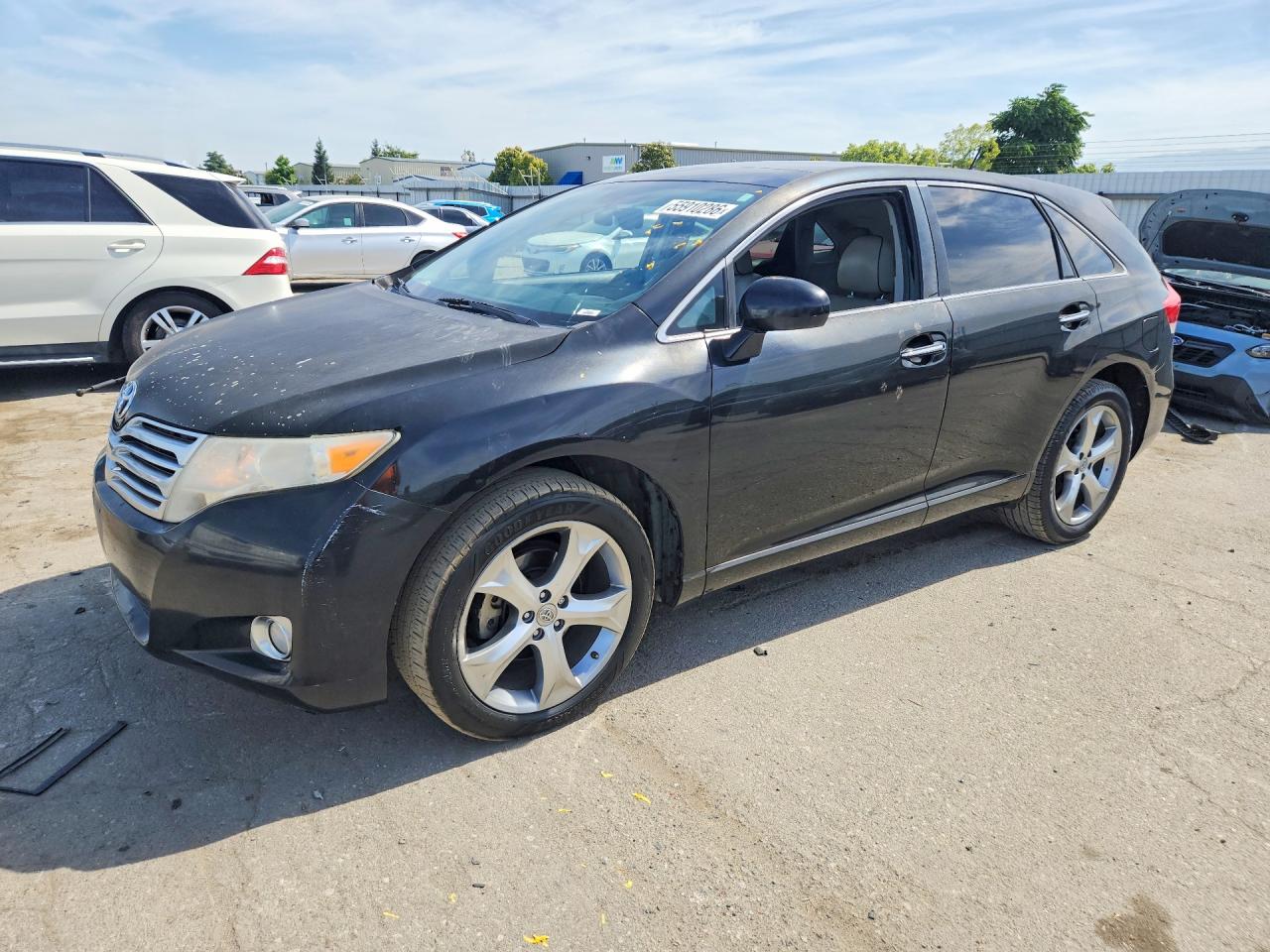 Salvage Toyota Venza Fwd Image