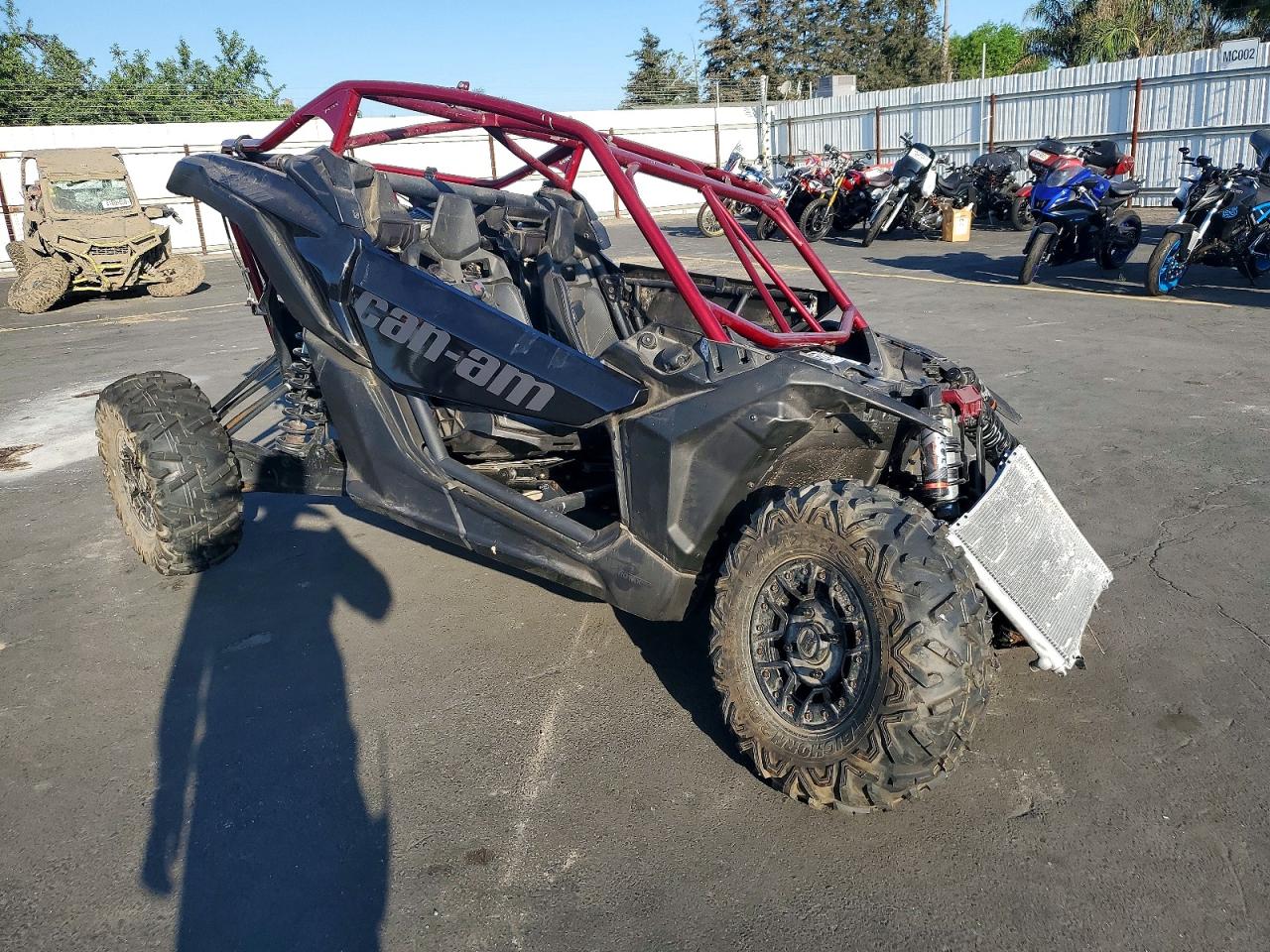 Salvage Can-Am Maverick X3 Image