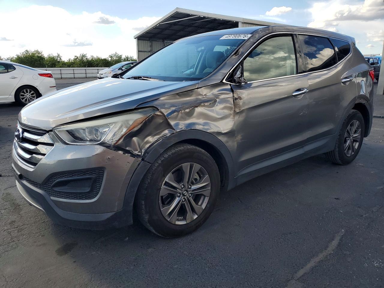 Salvage Hyundai SANTA FE Image