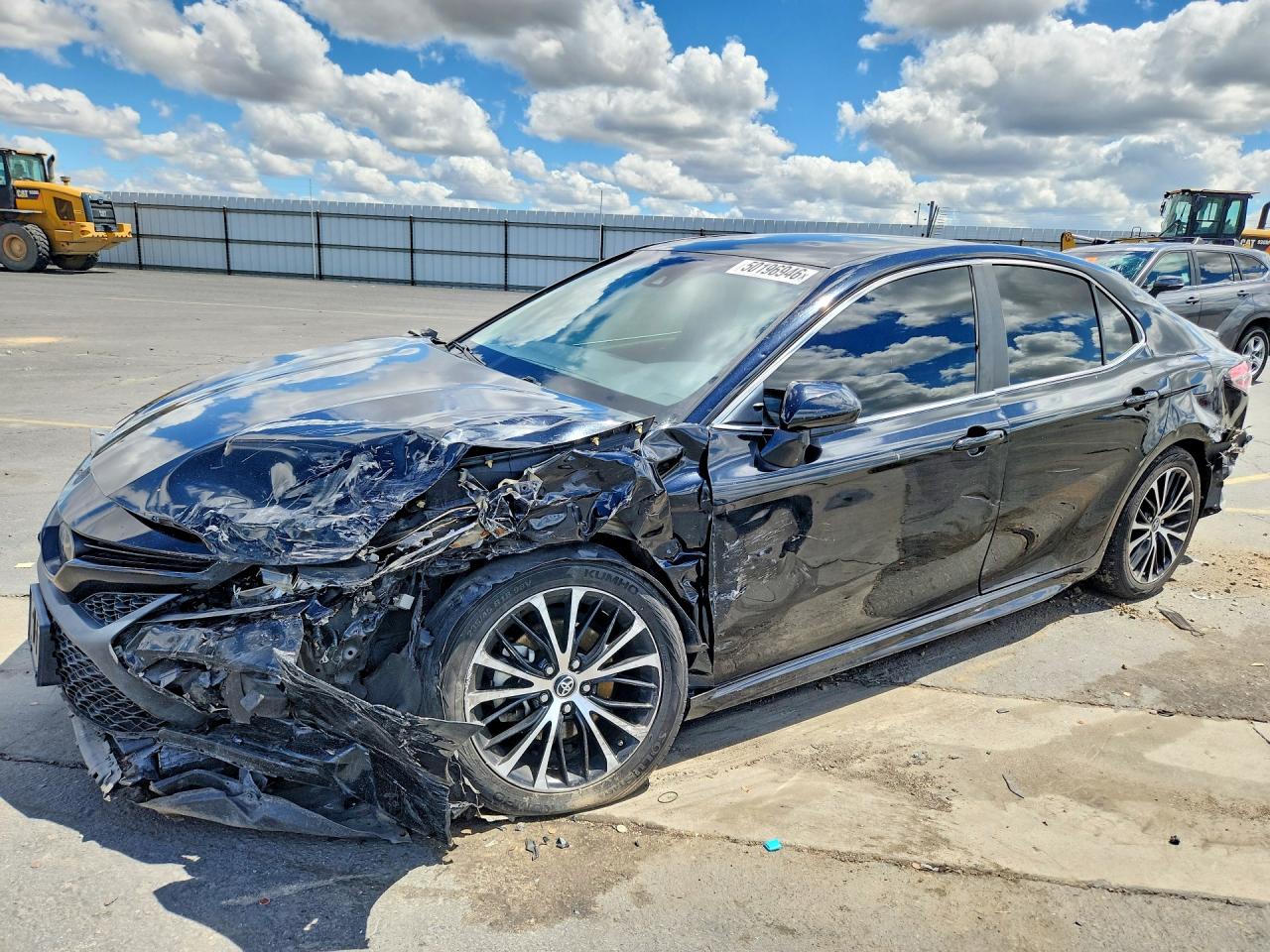 Salvage Toyota Camry Image