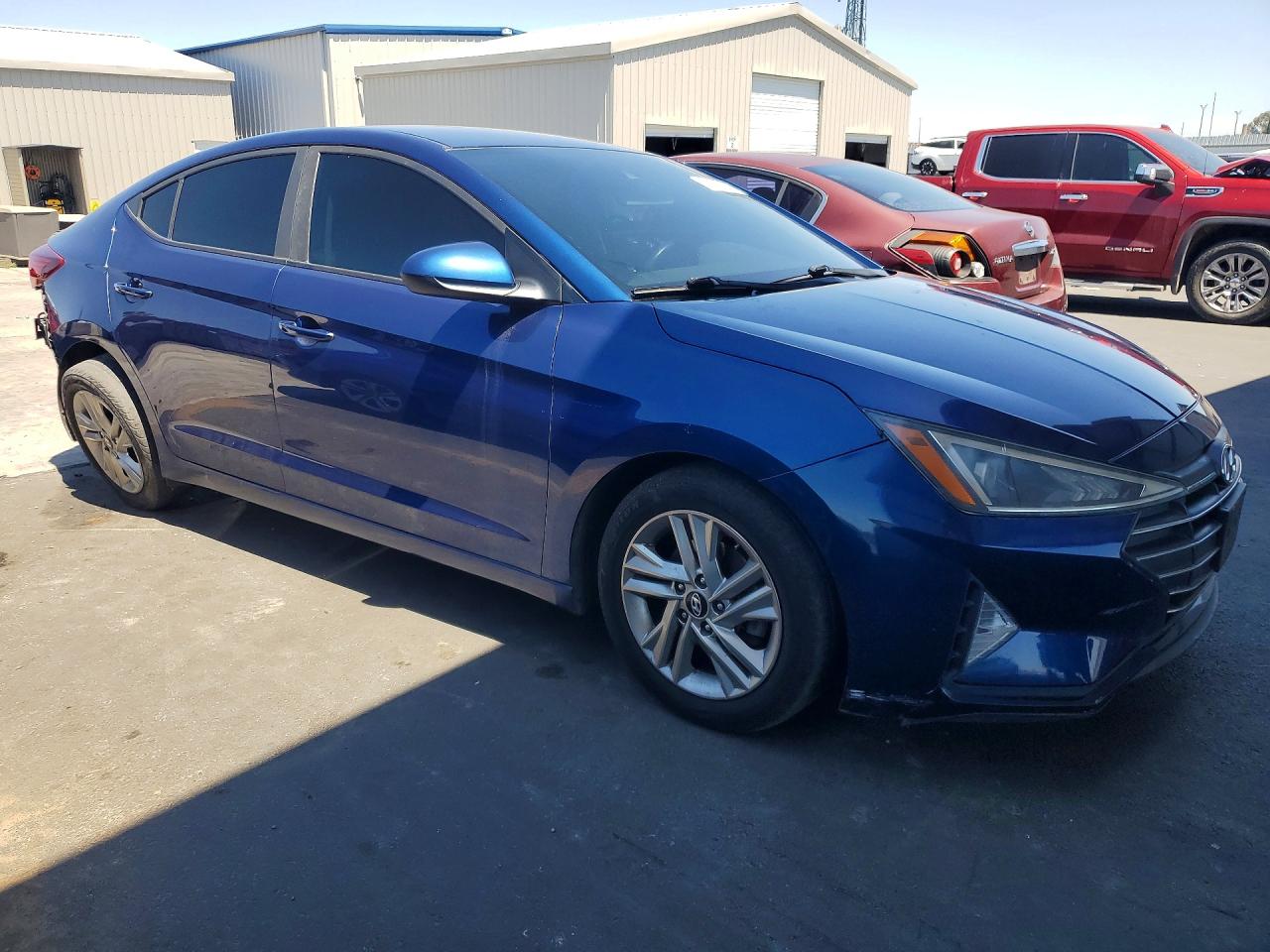 Hyundai ELANTRA Sel