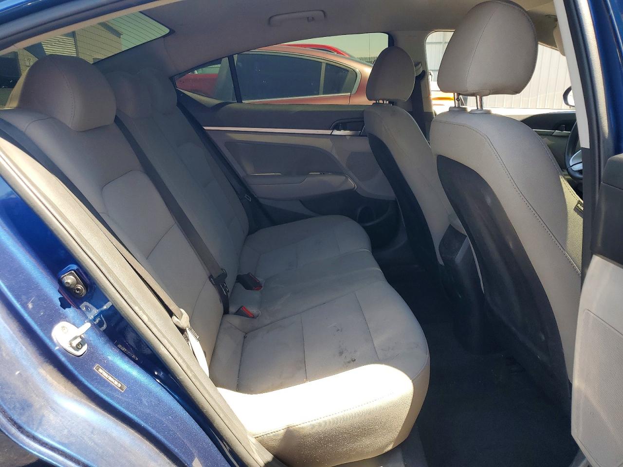 Hyundai ELANTRA Sel