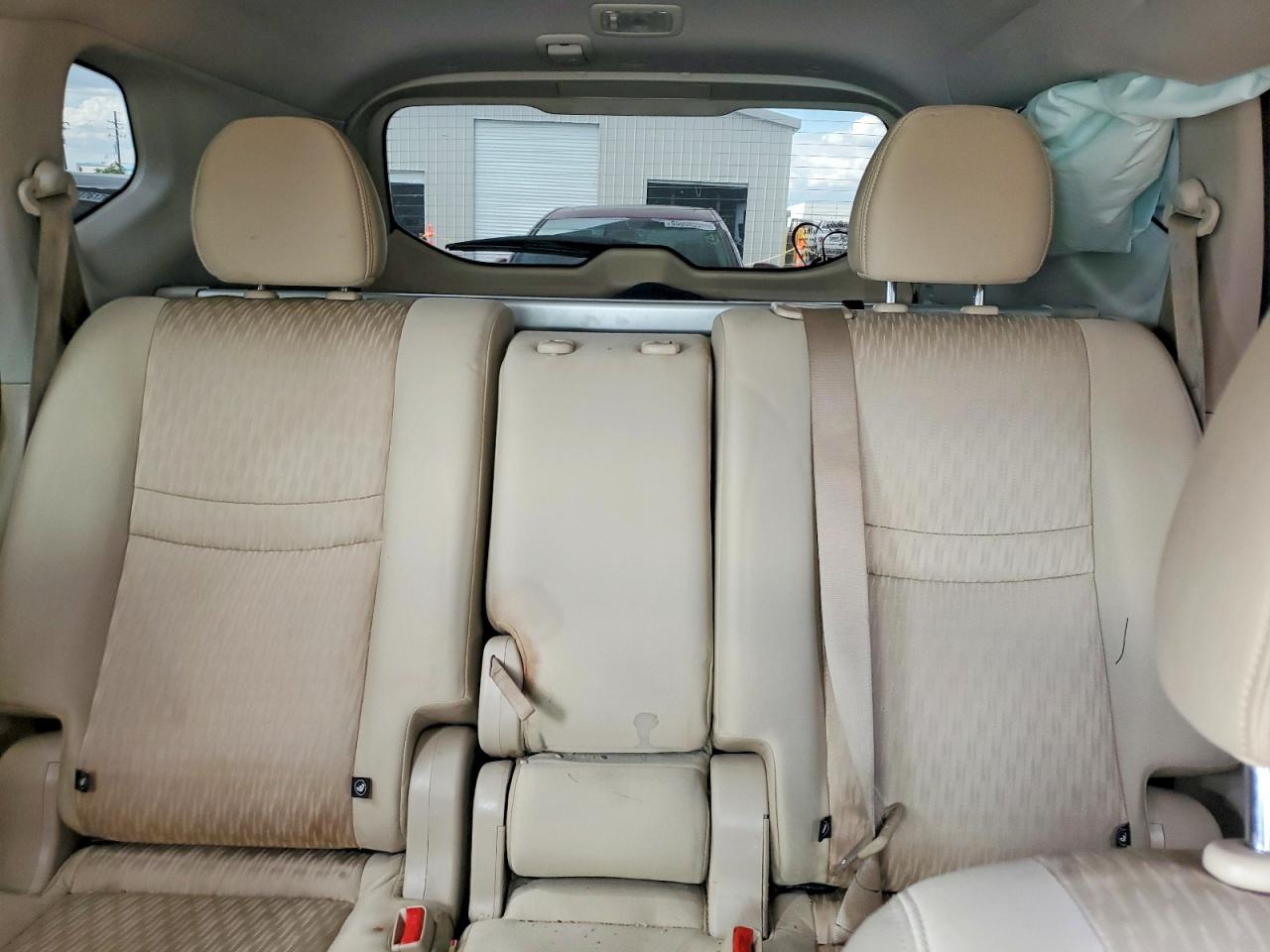 Nissan Rogue S