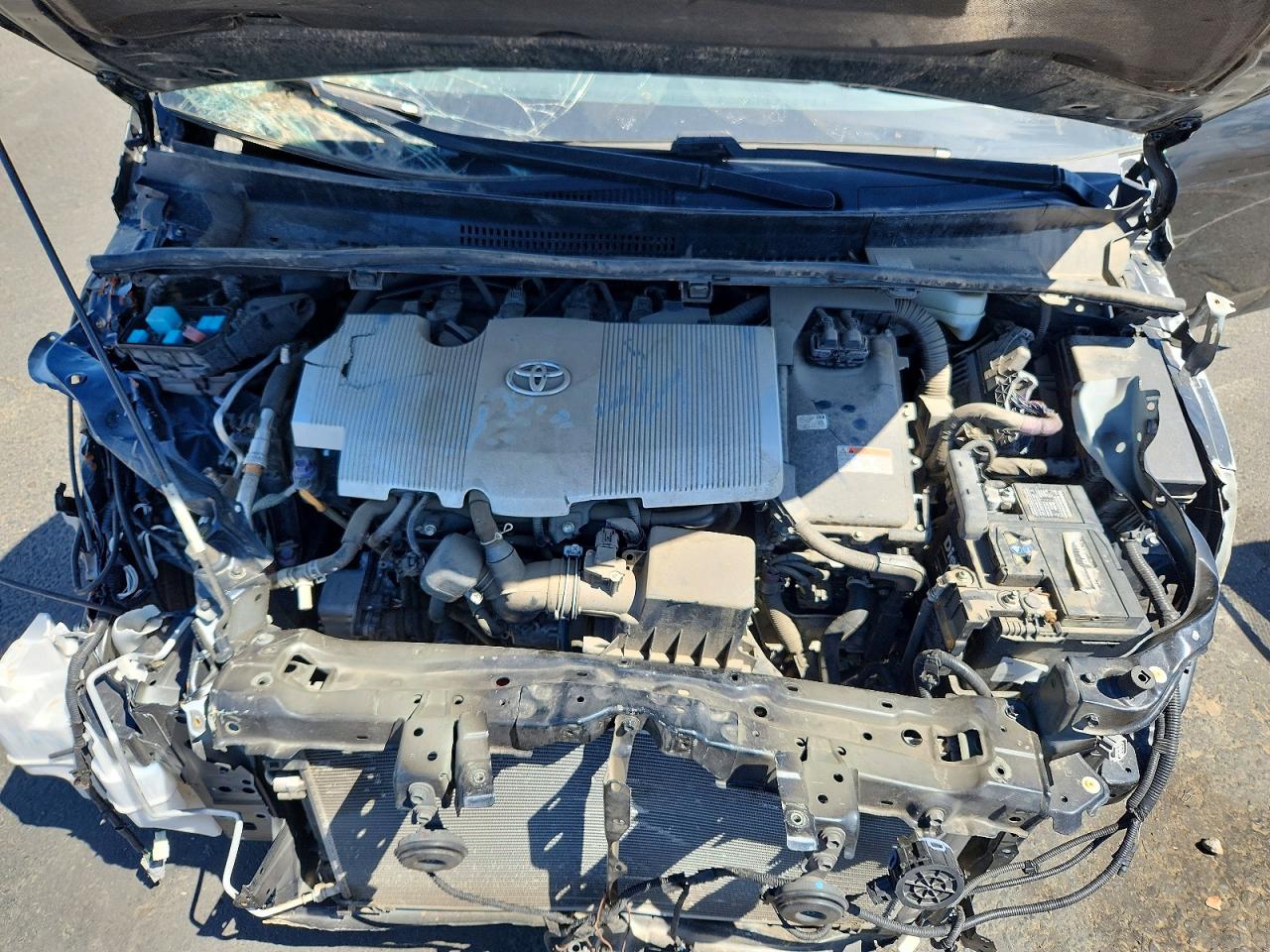 Toyota Prius Le Awd-e