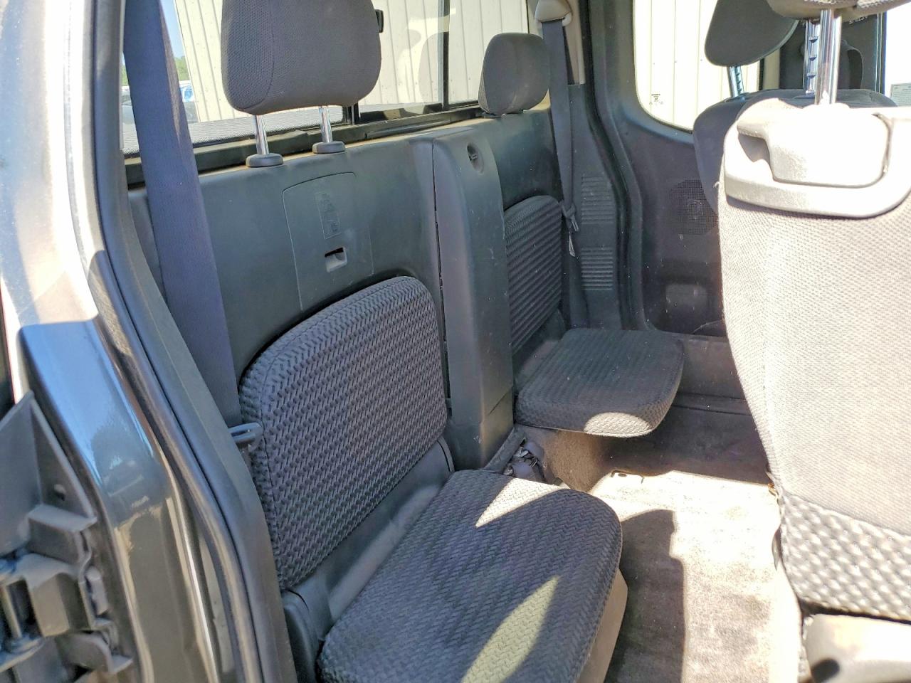 Nissan Frontier Se