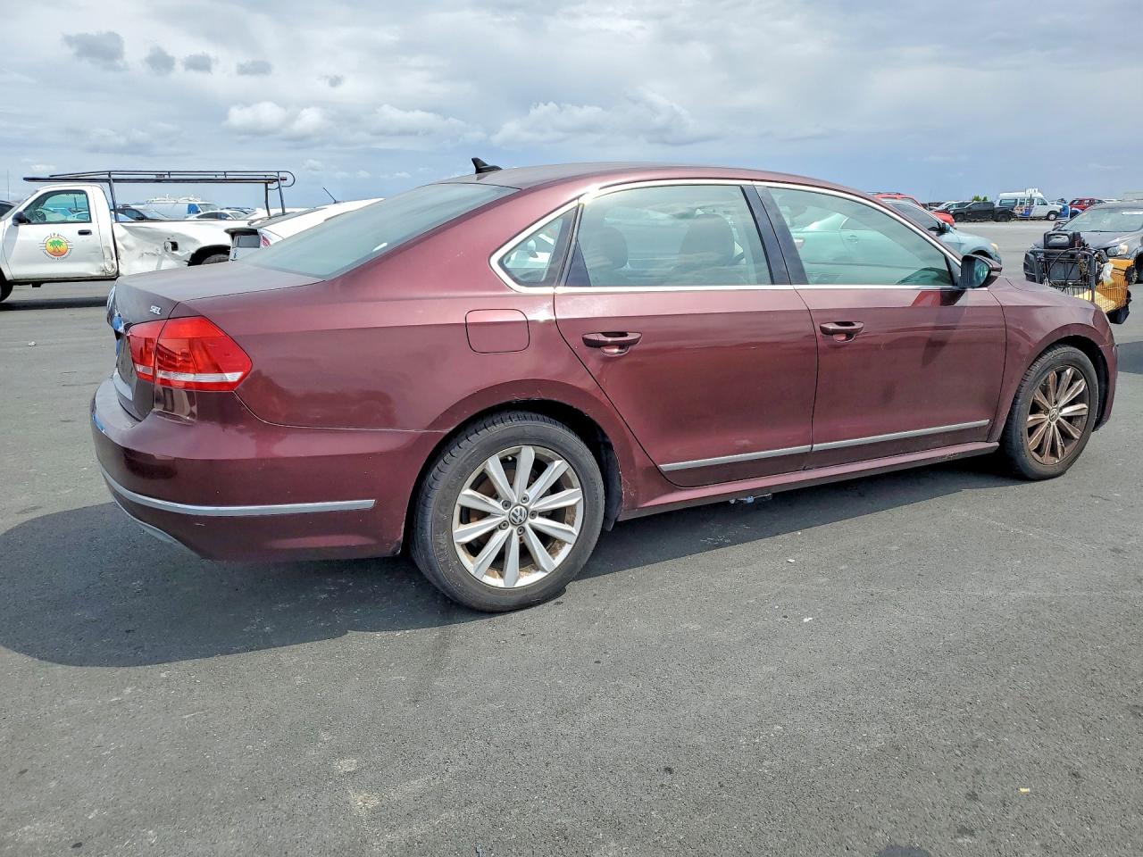 Volkswagen Passat Sel