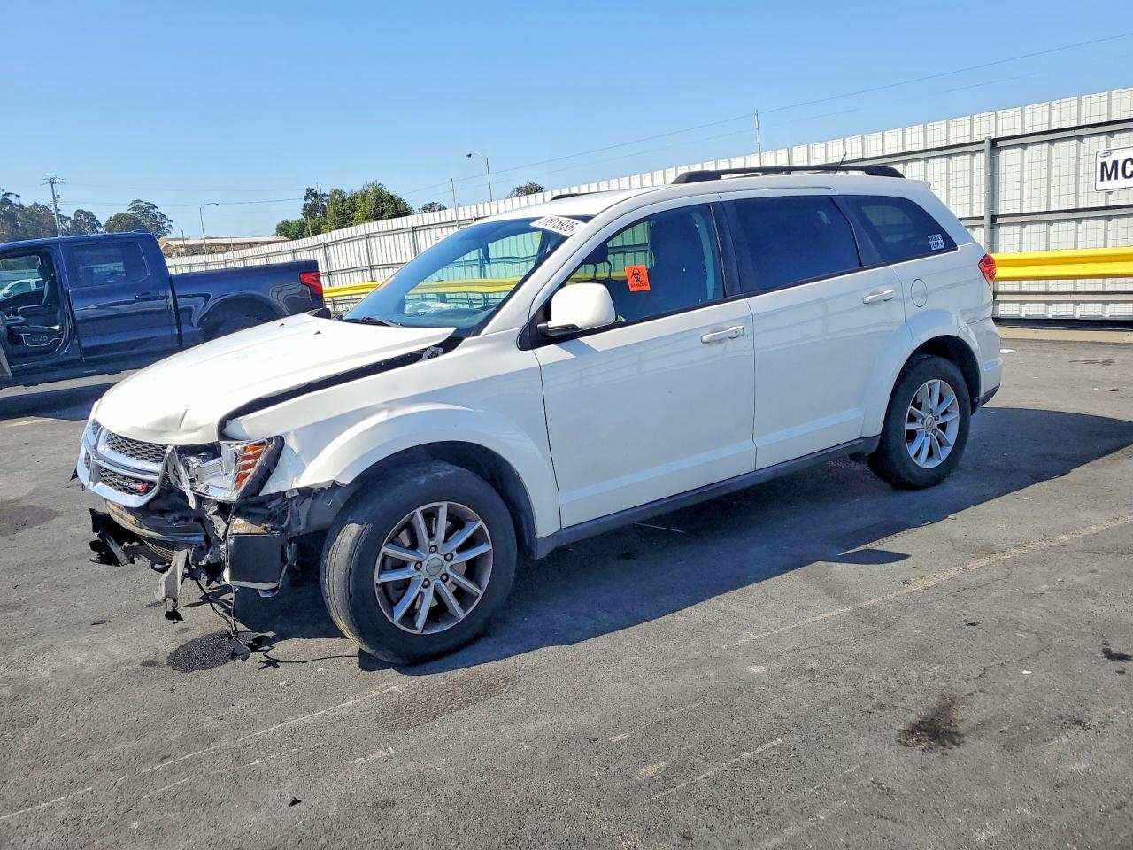 Salvage Dodge Journey Image