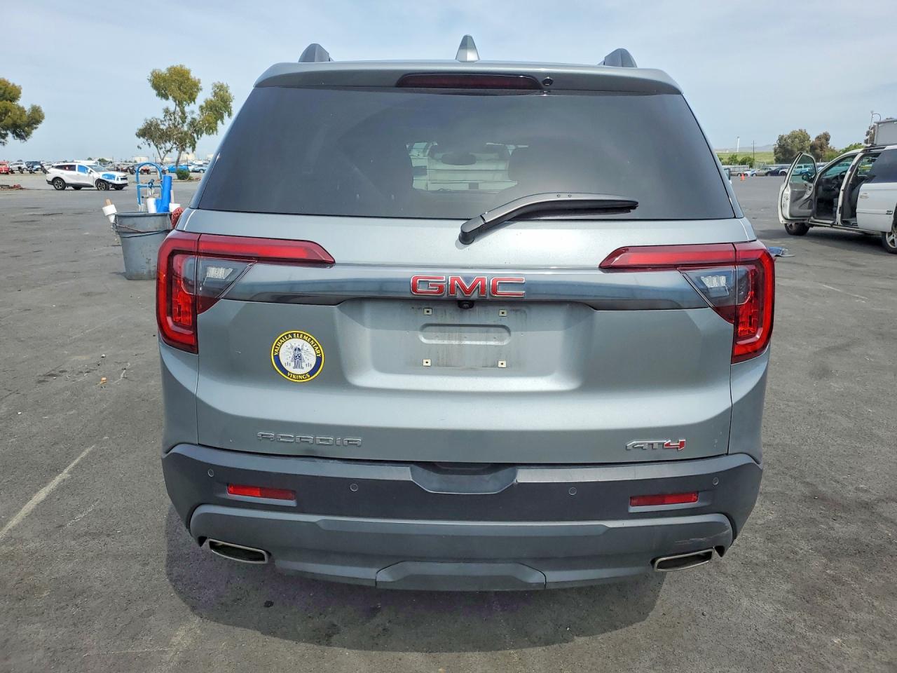 GMC Acadia At4