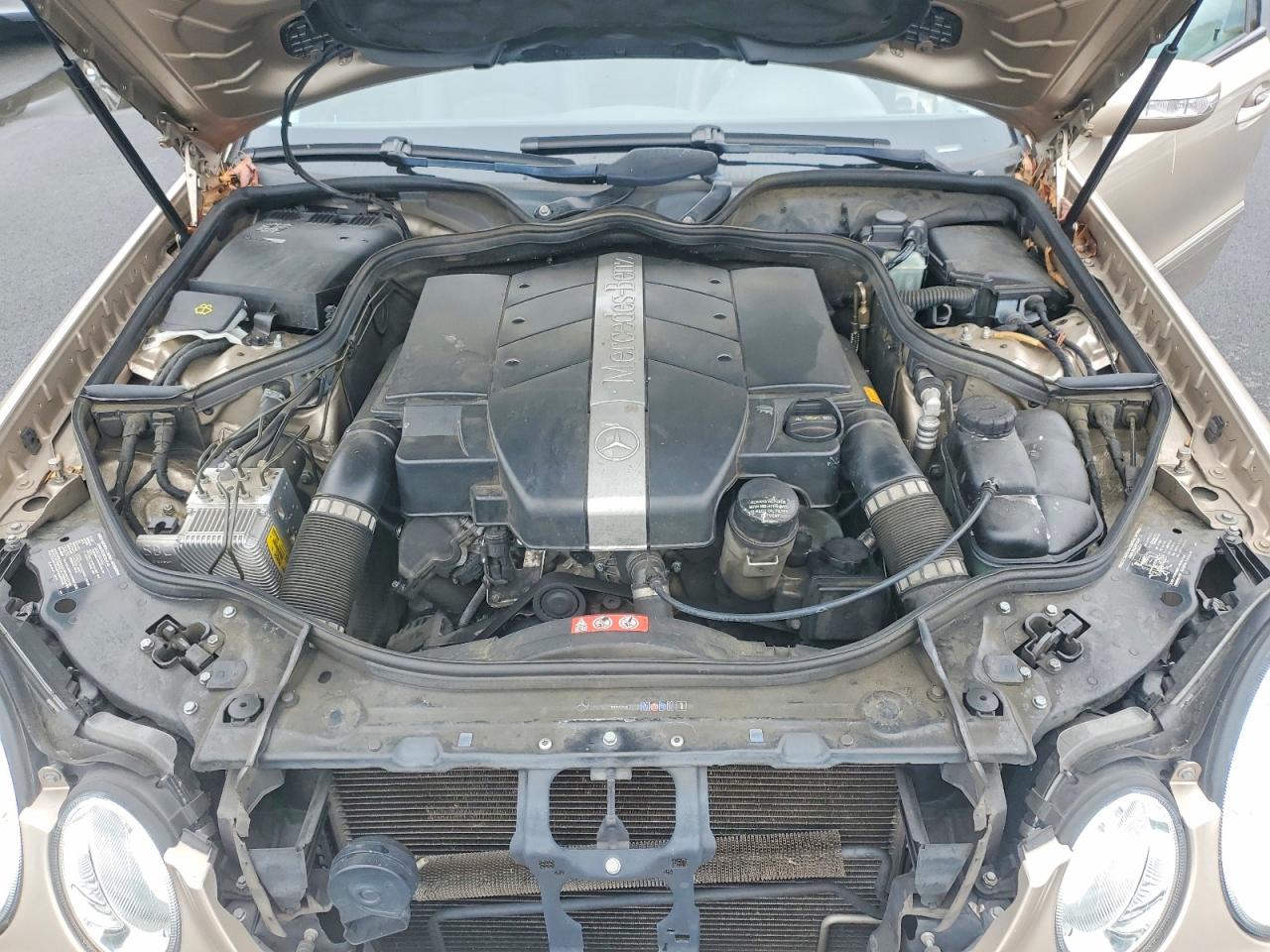Mercedes-Benz E-Class 320