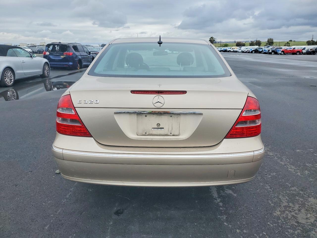 Mercedes-Benz E-Class 320