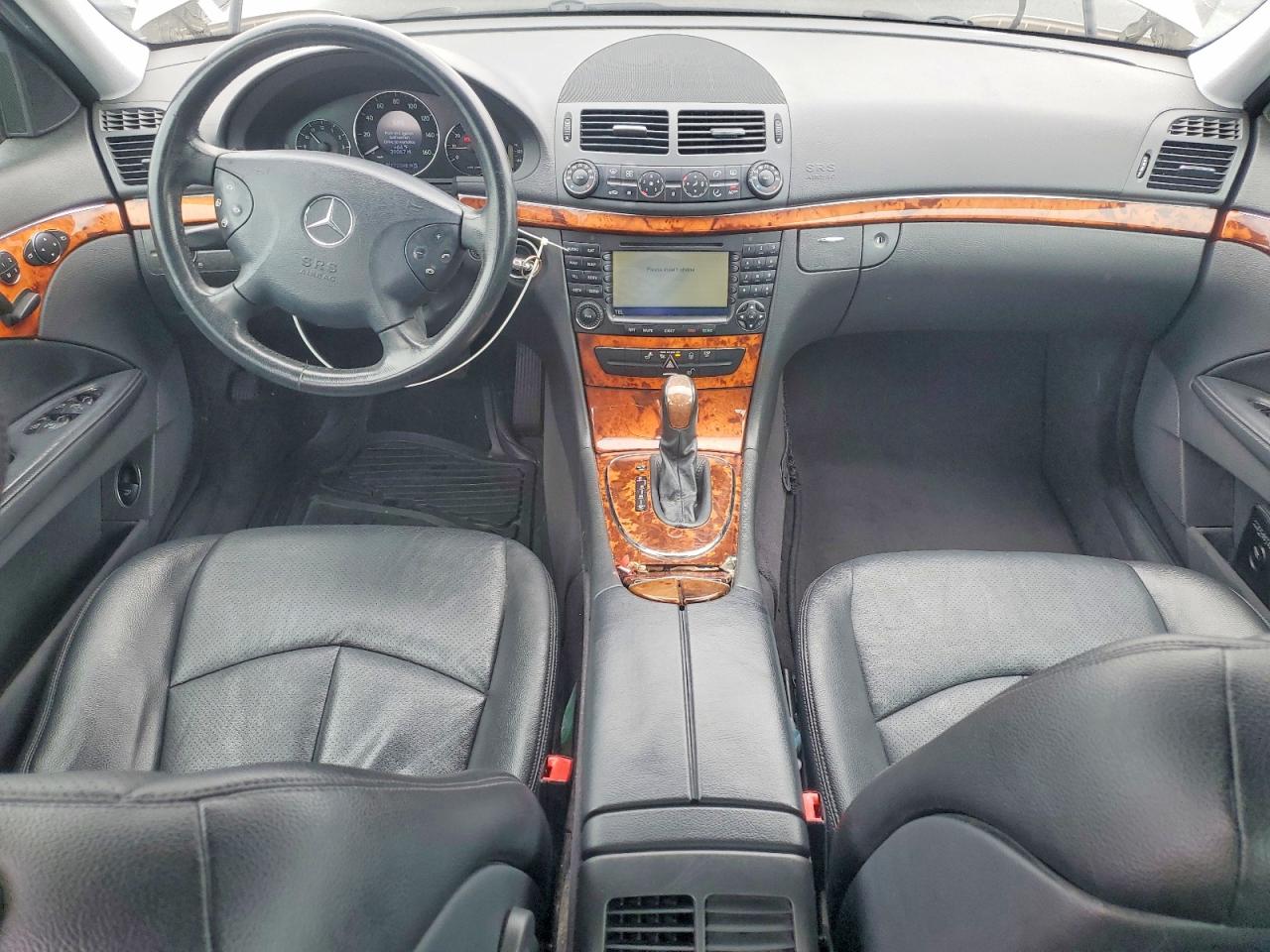 Mercedes-Benz E-Class 320