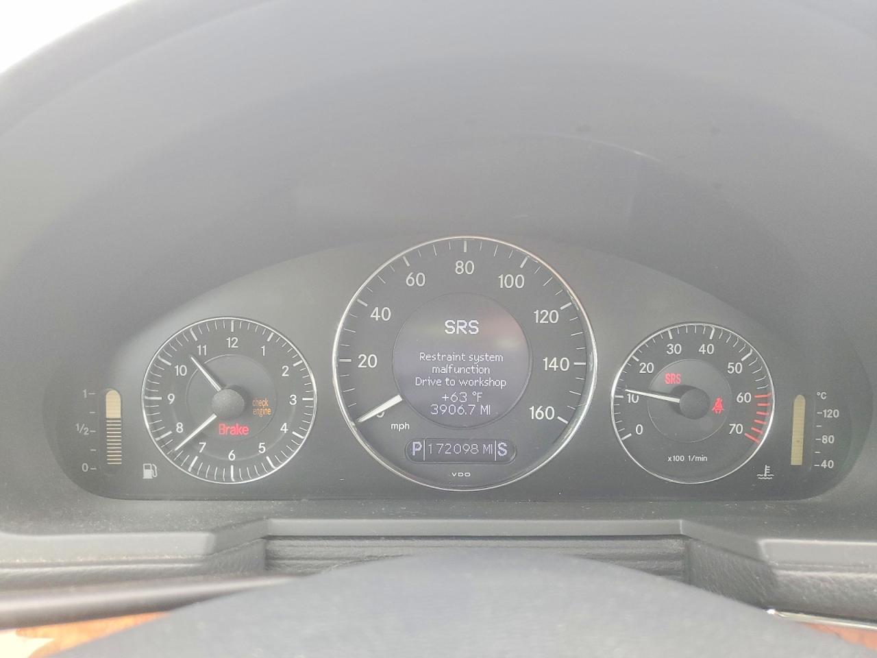 Mercedes-Benz E-Class 320