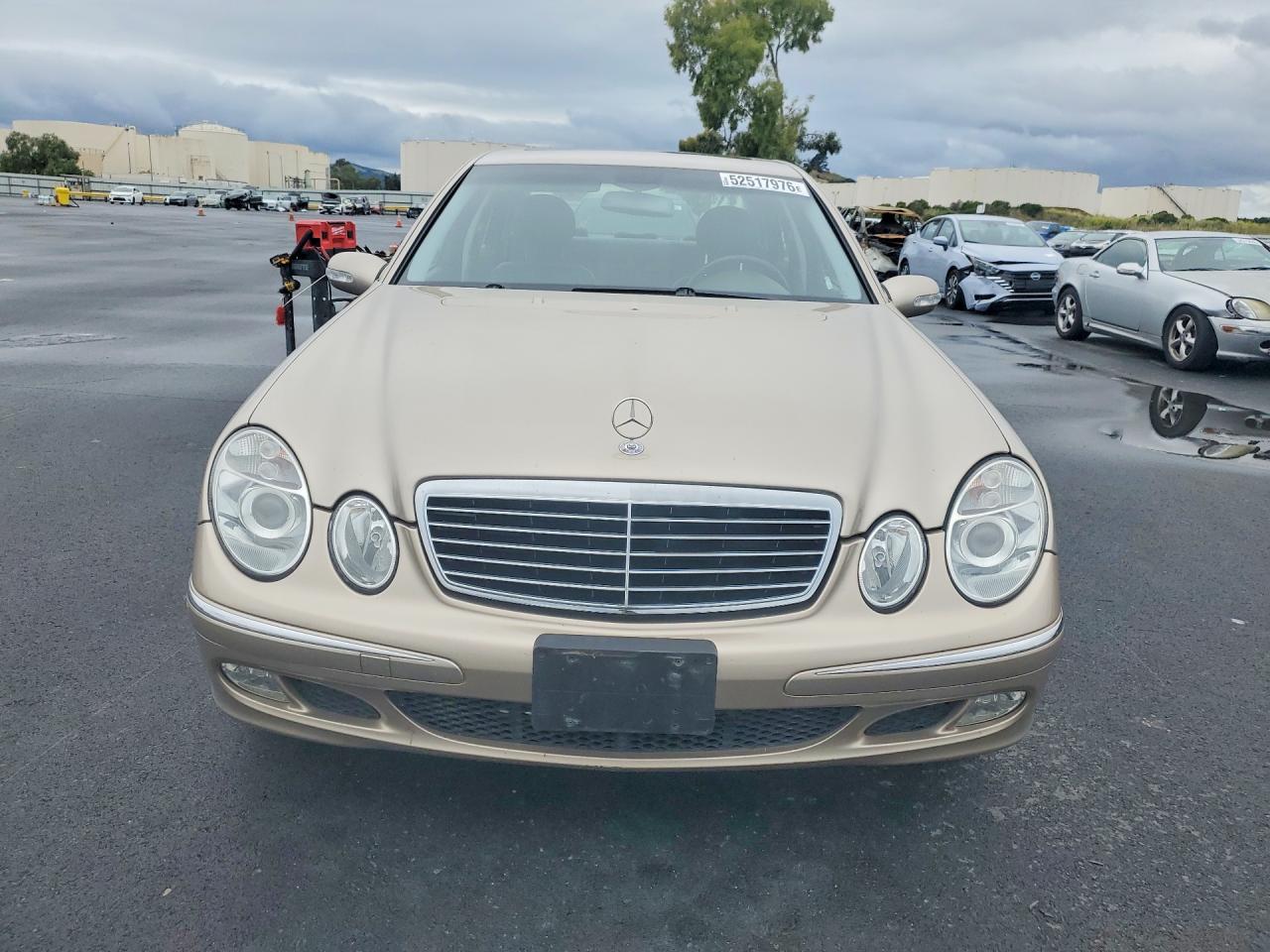 Mercedes-Benz E-Class 320