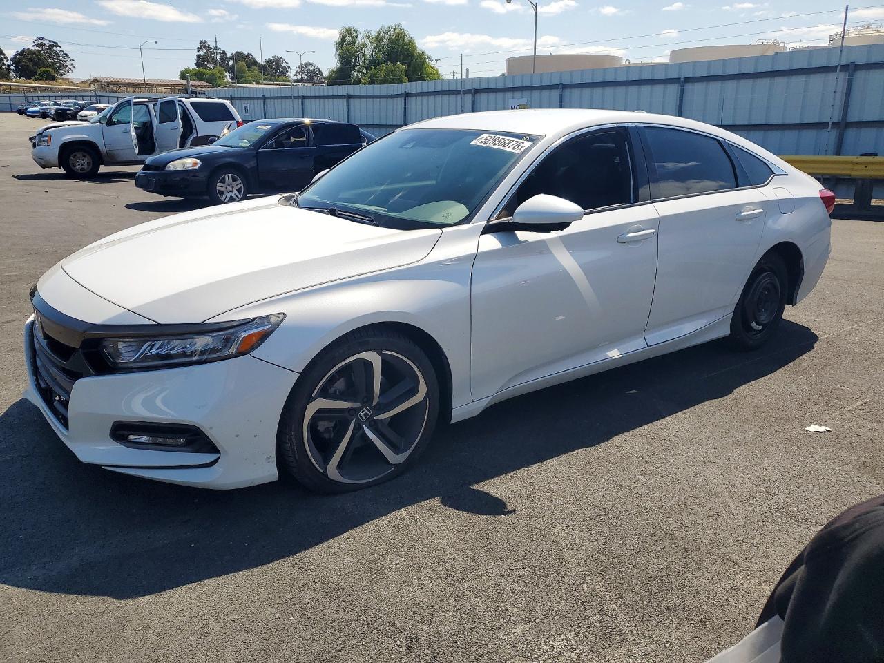 Salvage Honda Accord Image
