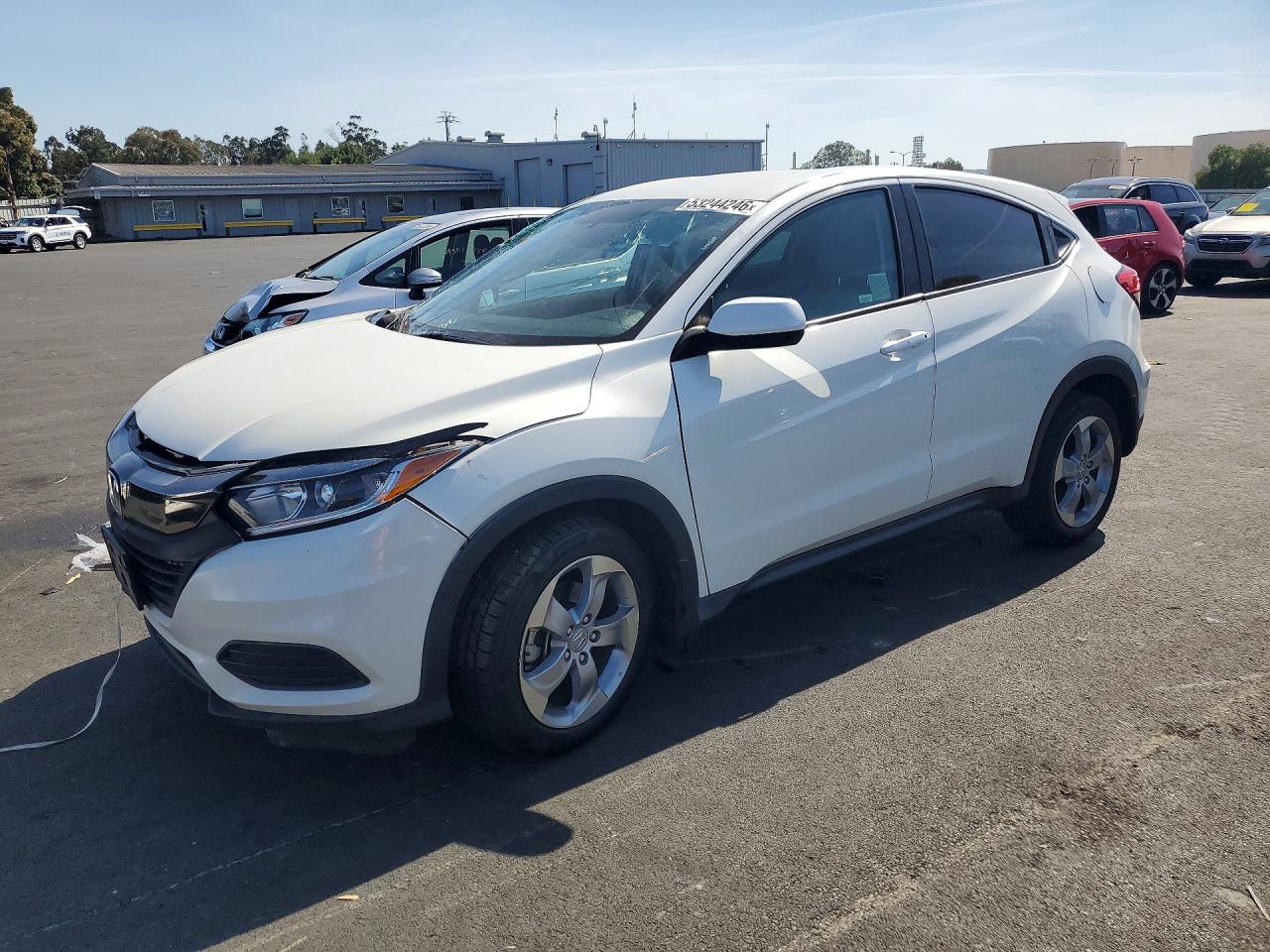 Salvage Honda HR-V Image