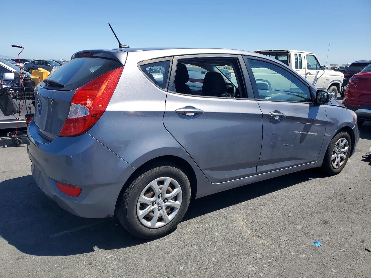 Hyundai ACCENT Gs