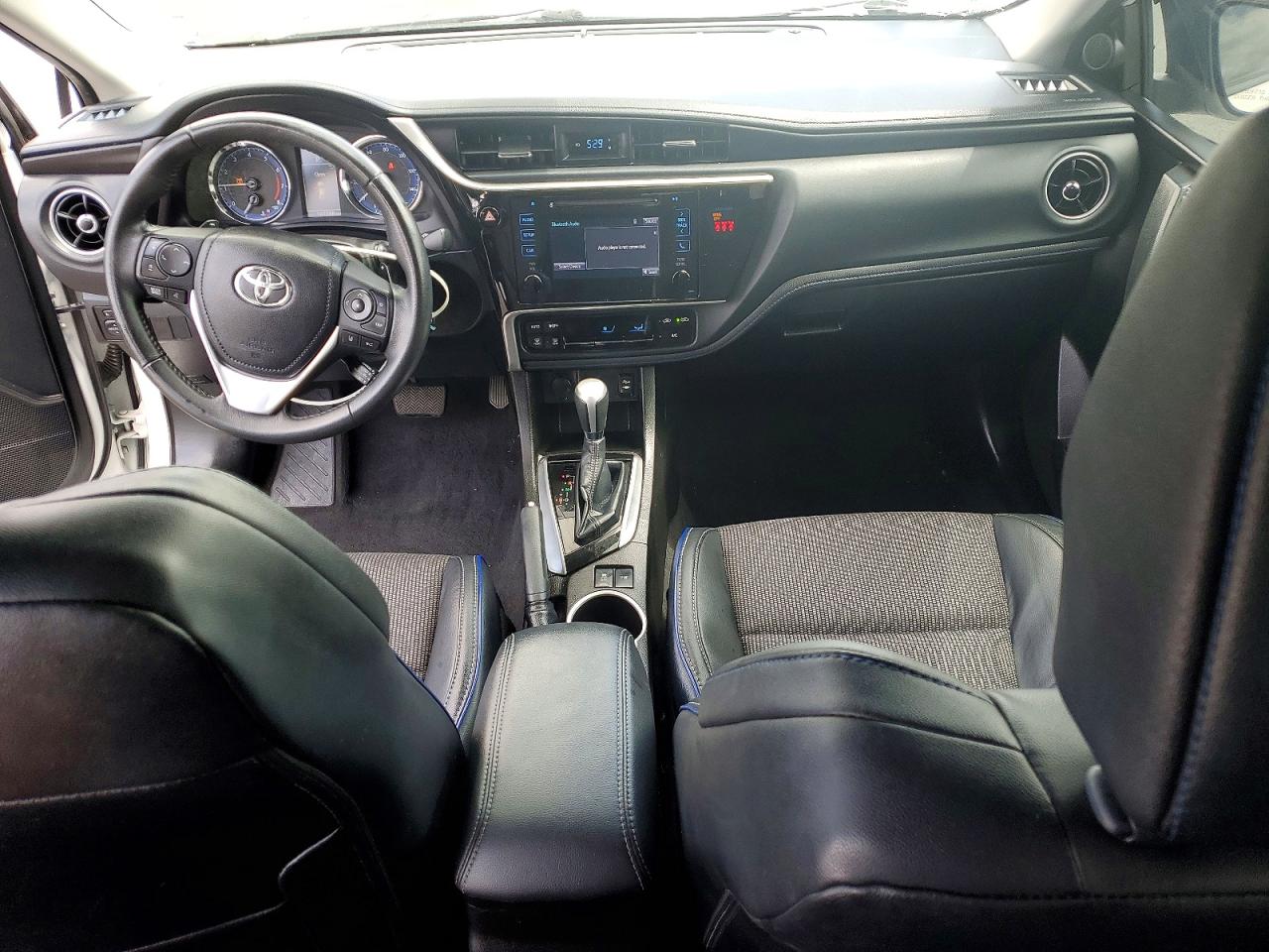 Toyota Corolla Se