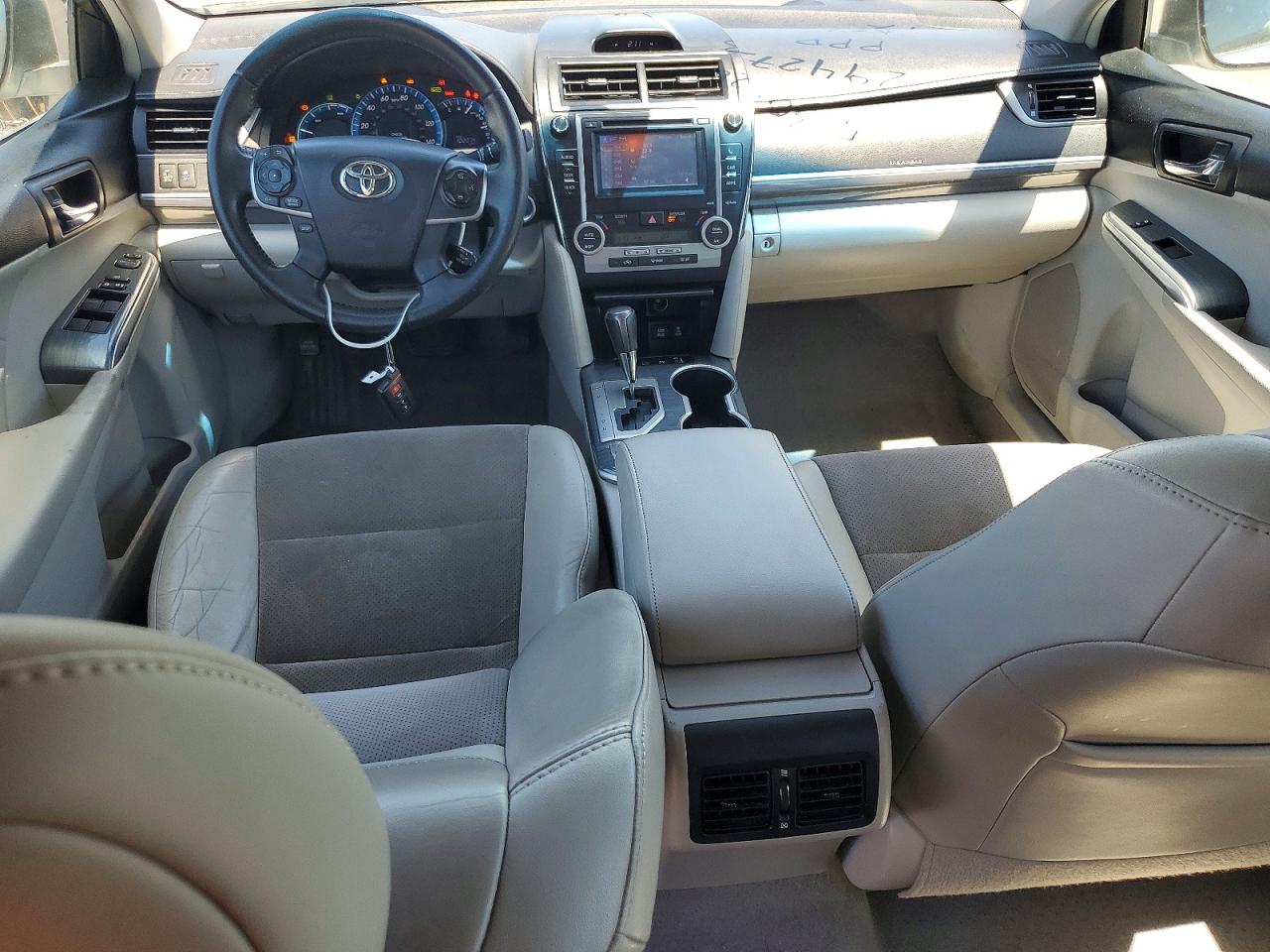 Toyota Camry Xle